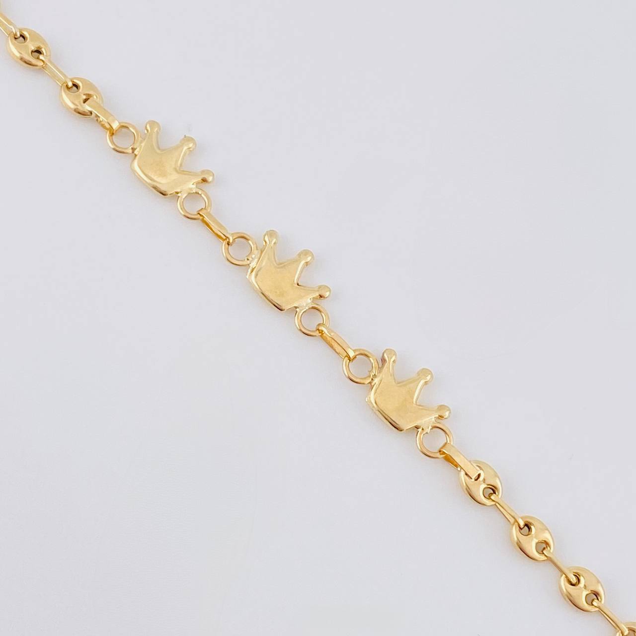 Pulso GC Coronas 2.4g / 7 1/4 in / 3.1mm Oro Amarillo 18K
