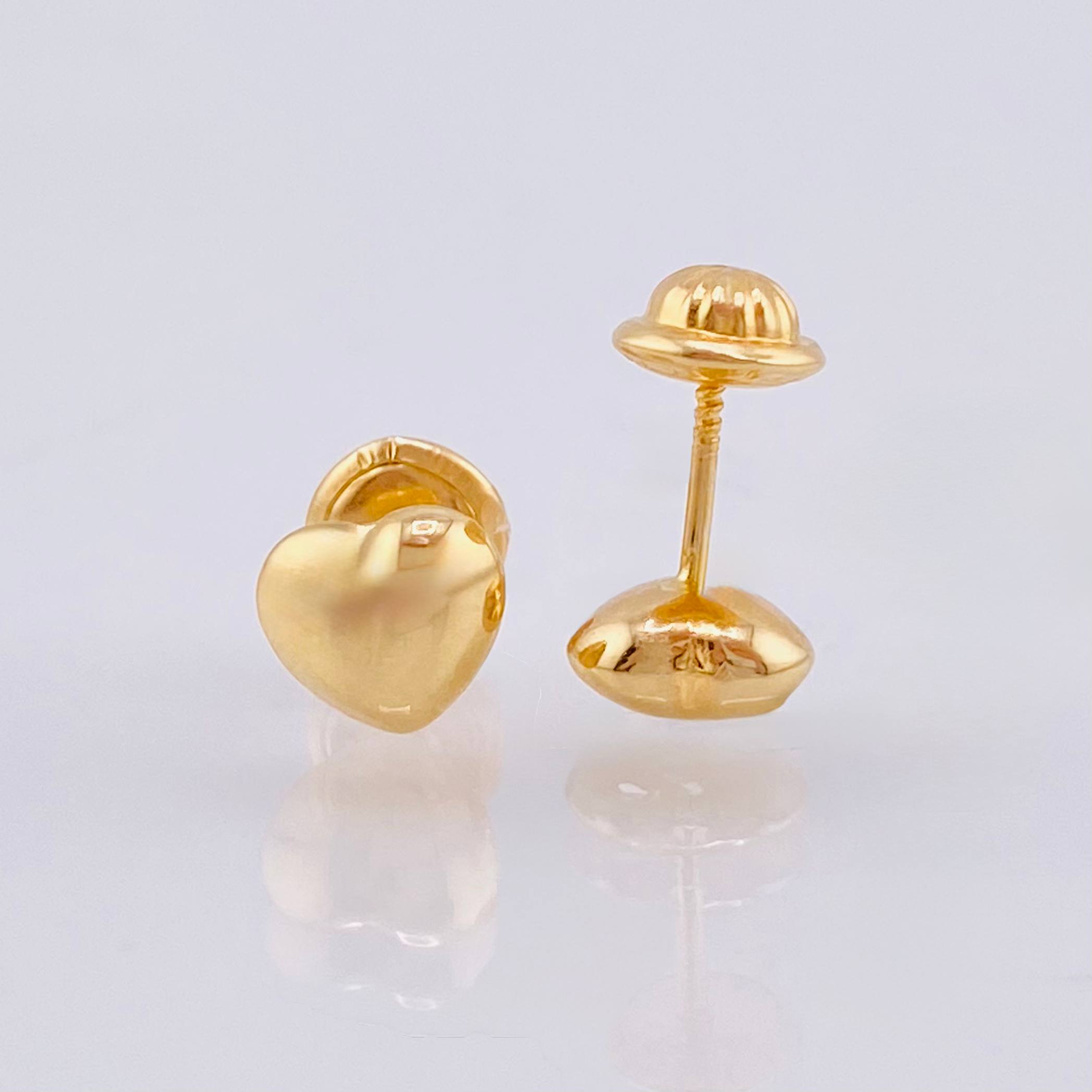 Stud Earrings Heart 0.65gr / 6.1mm 18K Yellow Gold ©