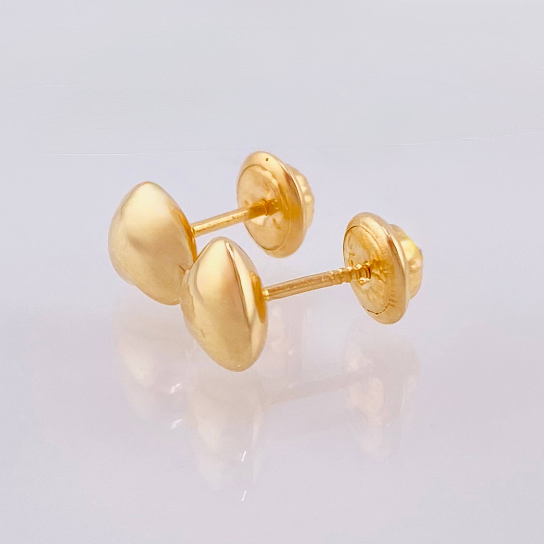 Stud Earrings Heart 0.65gr / 6.1mm 18K Yellow Gold ©
