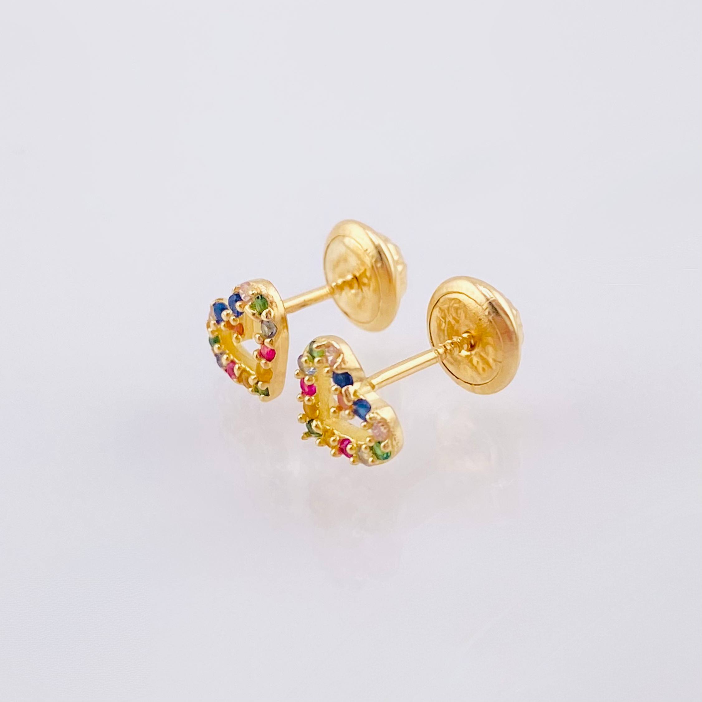 Heart Silhouette Stud Earrings 0.85gr / 5.5mm 18K Yellow Gold