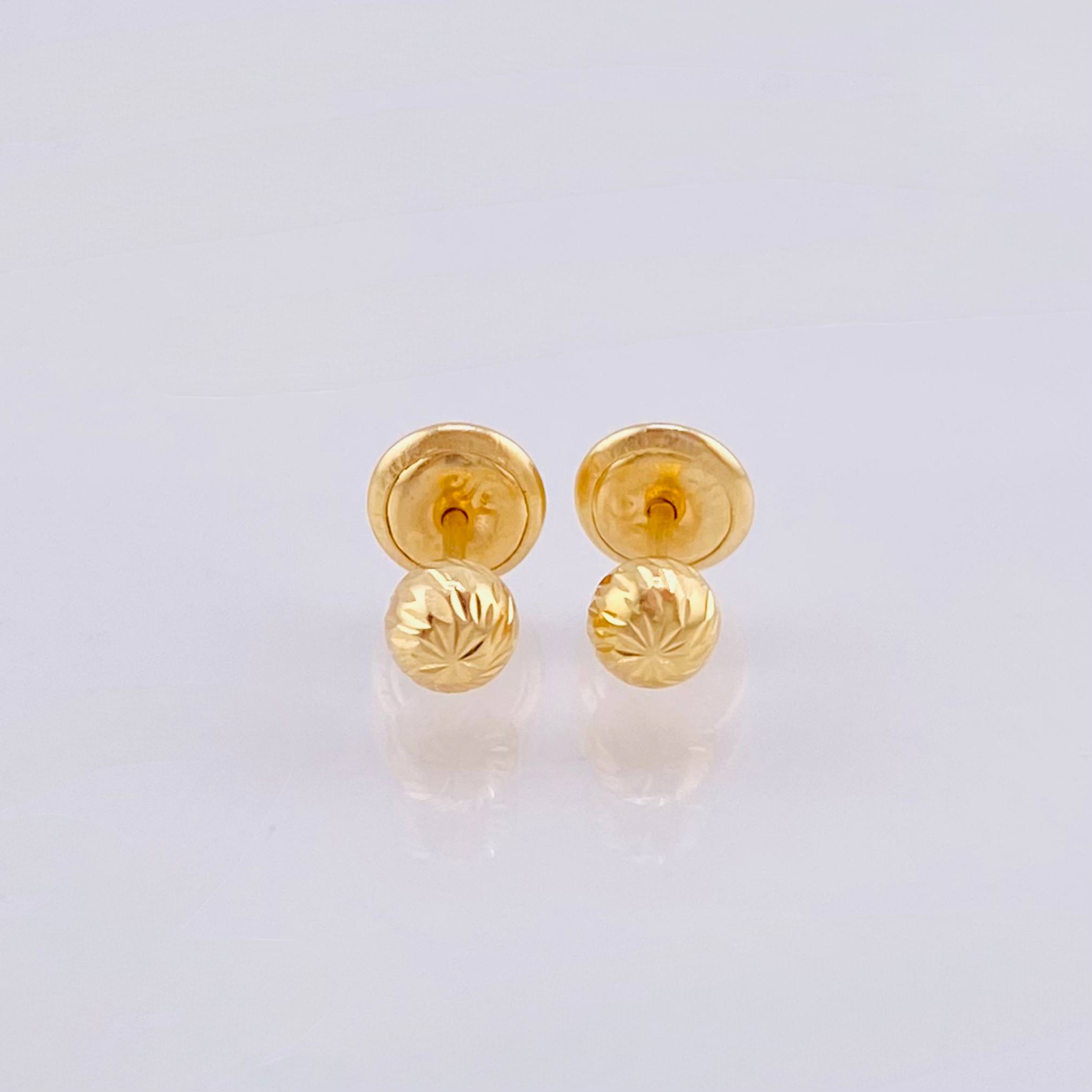 Diamond Cut Bead Stud Earrings 0.5 g / in / 4 mm 18K Yellow Gold