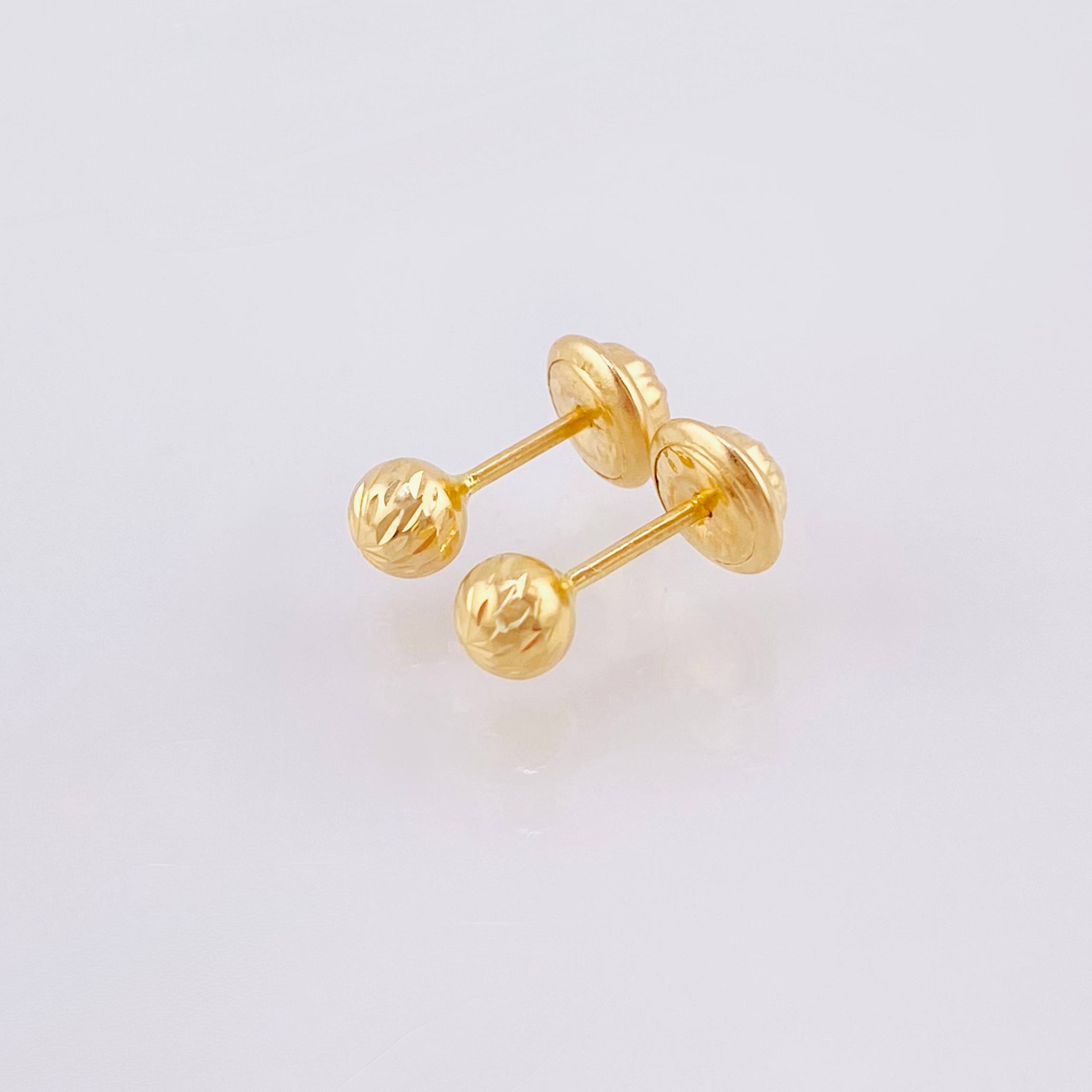 Diamond Cut Bead Stud Earrings 0.5 g / in / 4 mm 18K Yellow Gold