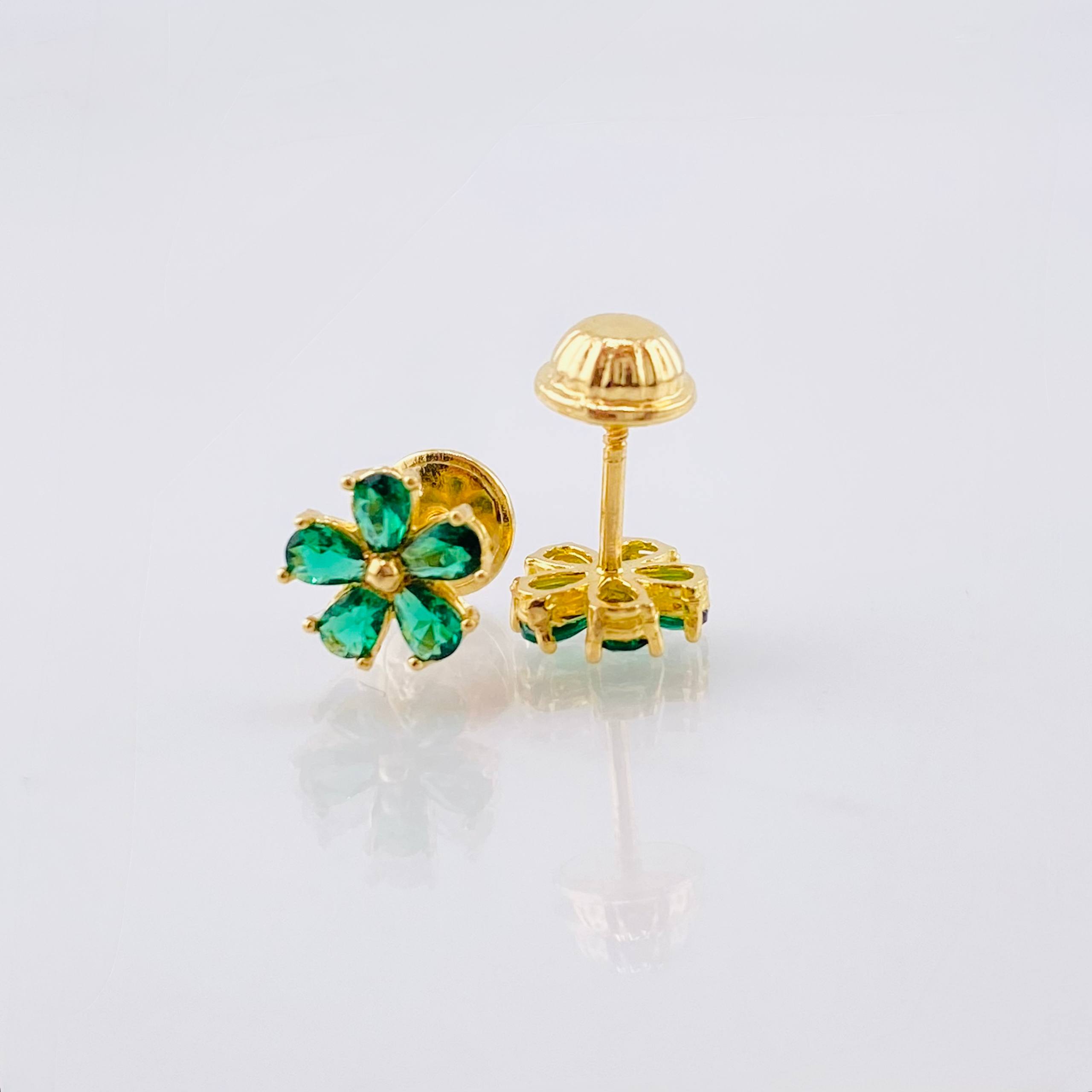 Topos Flor 5 Pétalos 1.1gr / 7mm Oro Amarillo 18K ©