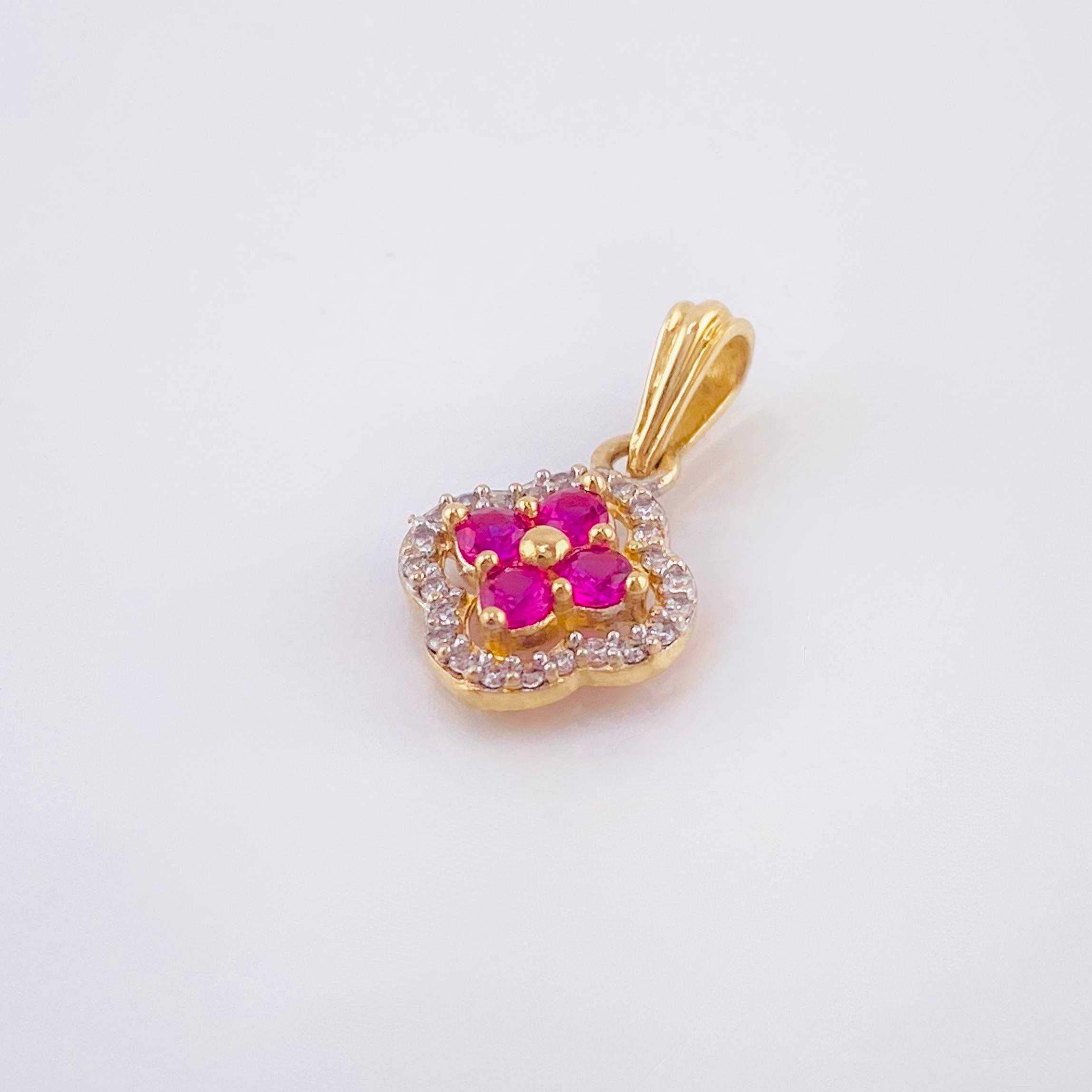 Dije Trebol Doble 1.5gr / 3/4 in / Oro Amarillo 18K