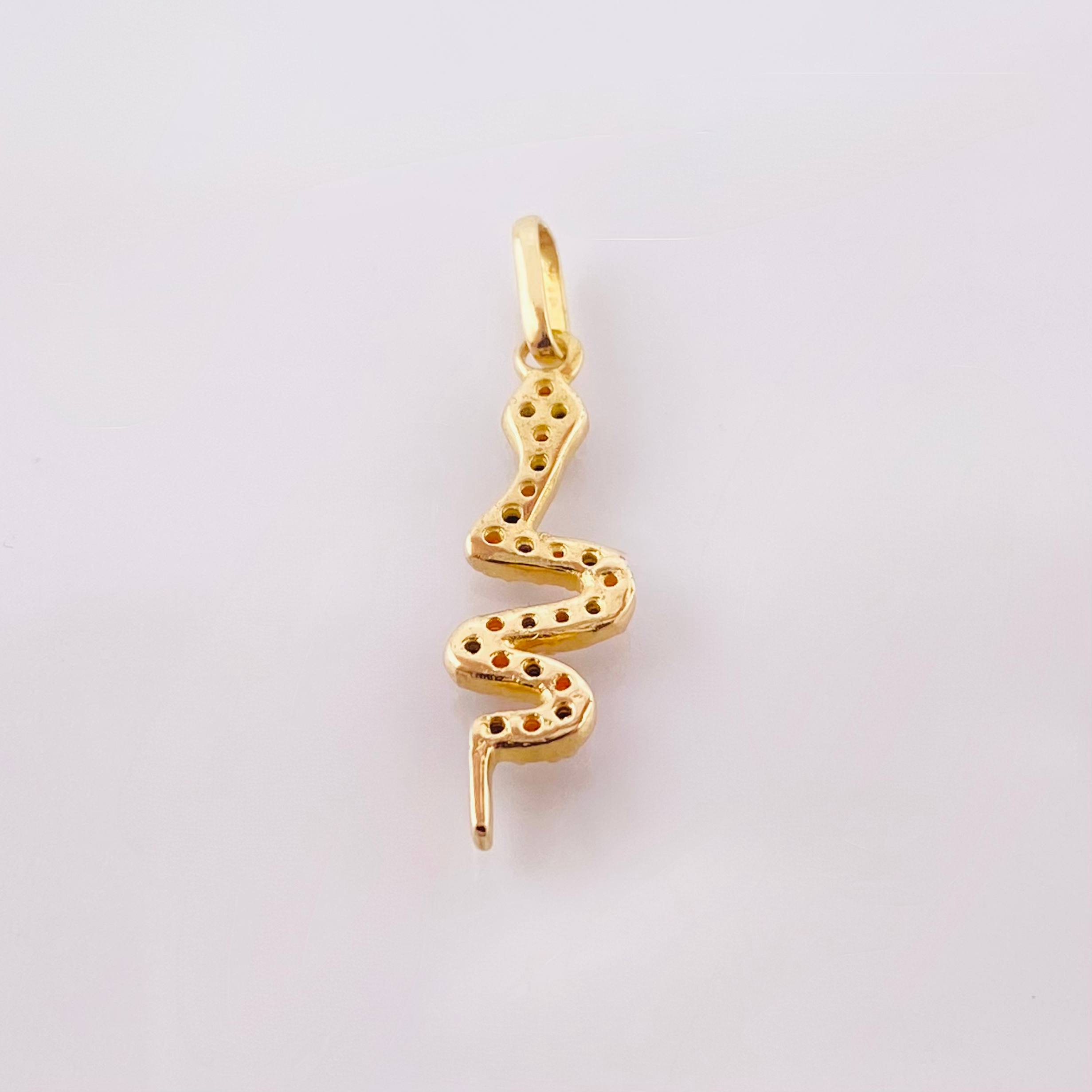 Dije serpiente 1.15gr / 1 in / Oro Amarillo 18K ©