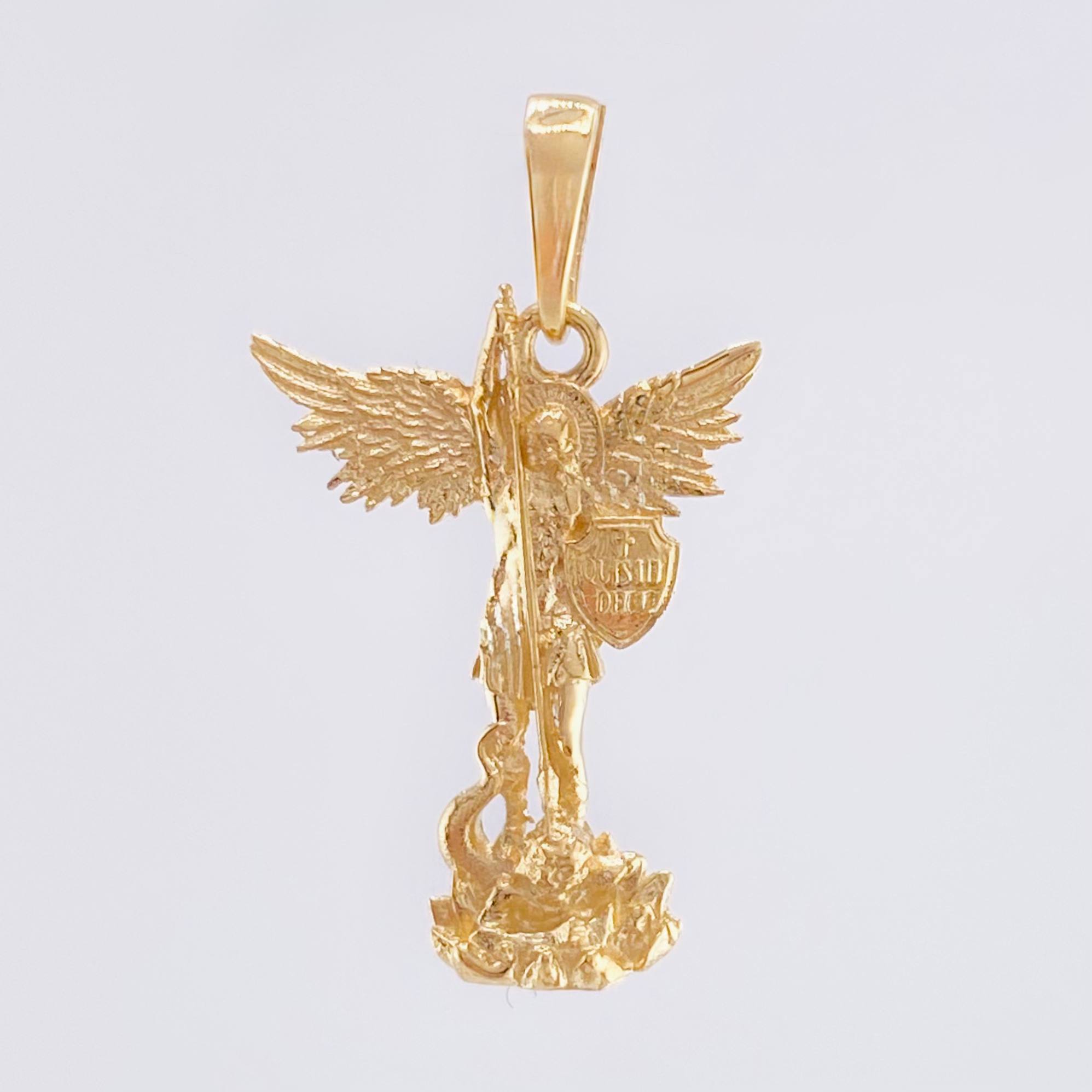 Dije San Miguel Arcangel 1.35gr / 1 in / Oro Amarillo 18K ©
