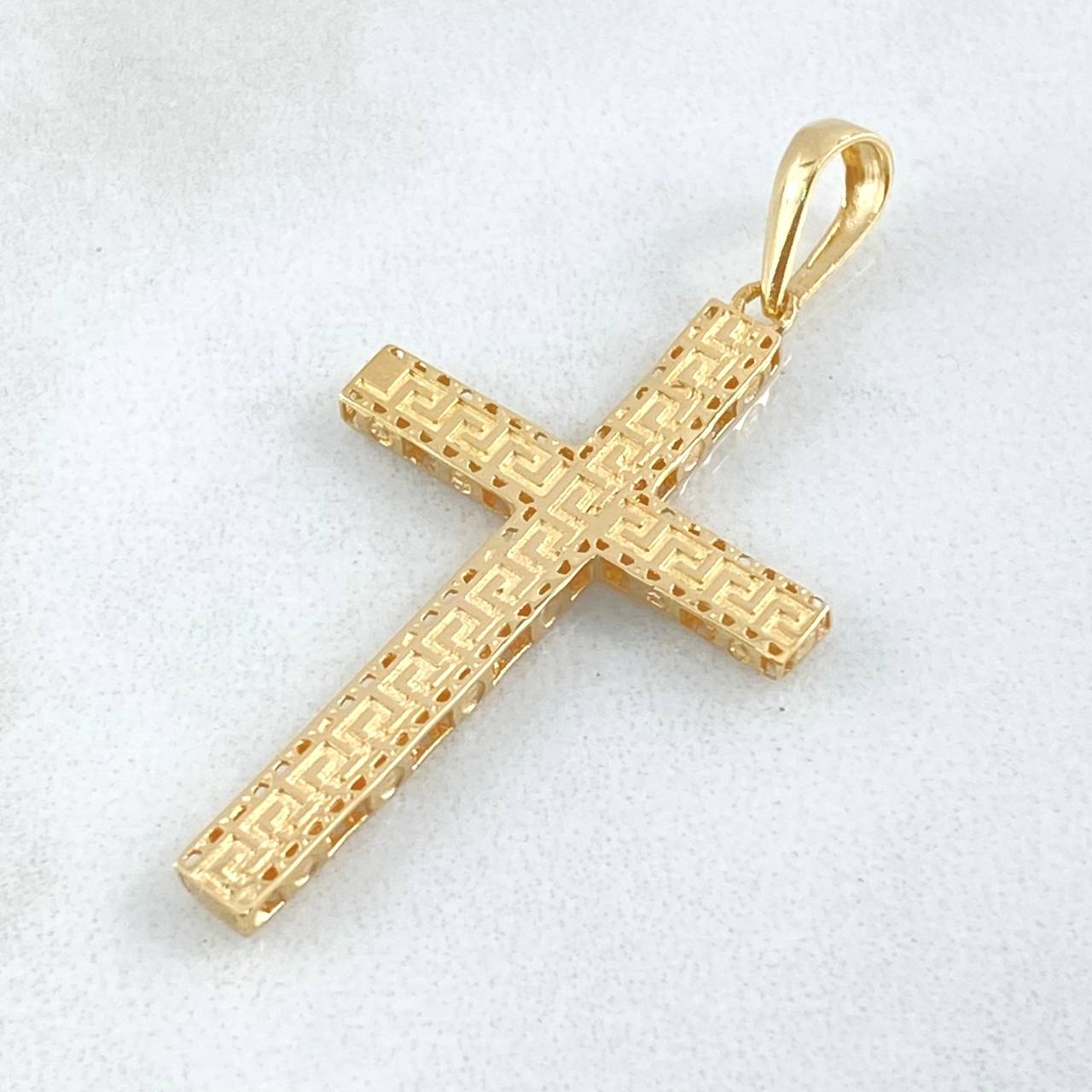 Pendant 1.9gr / 1.6in / 18K Gold ©