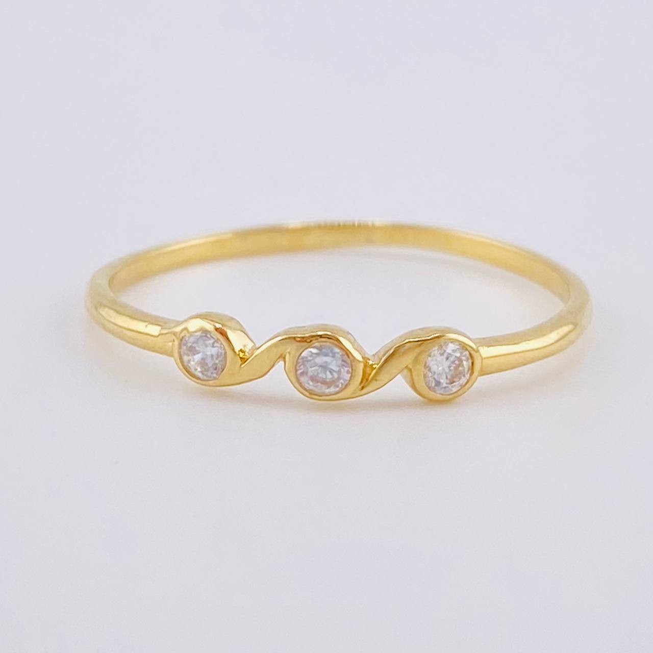 Anillo Burbujas Entrelazadas 1.1 g / T8 1/4 Oro Amarillo 18K