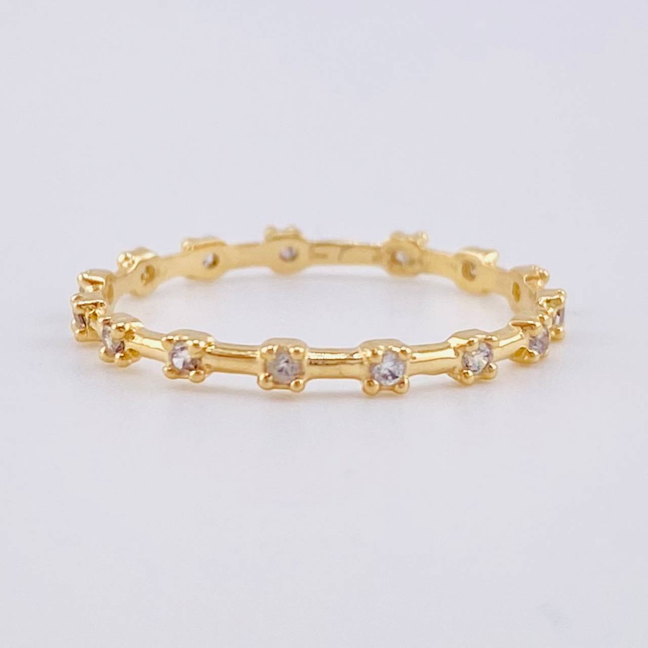 Anillo Linea Destellos 0.9 g / T6 1/2 Oro Amarillo 18K