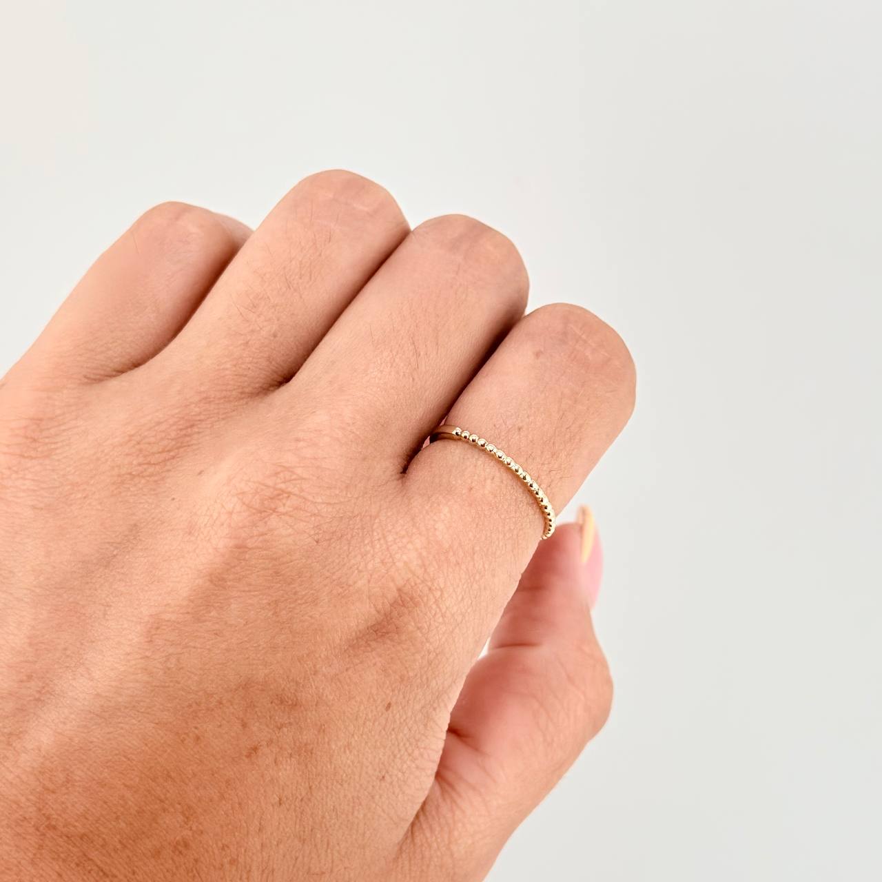 Anillo Burbujas Parciales 1.1 g / T6 3/4 Oro Amarillo 18K