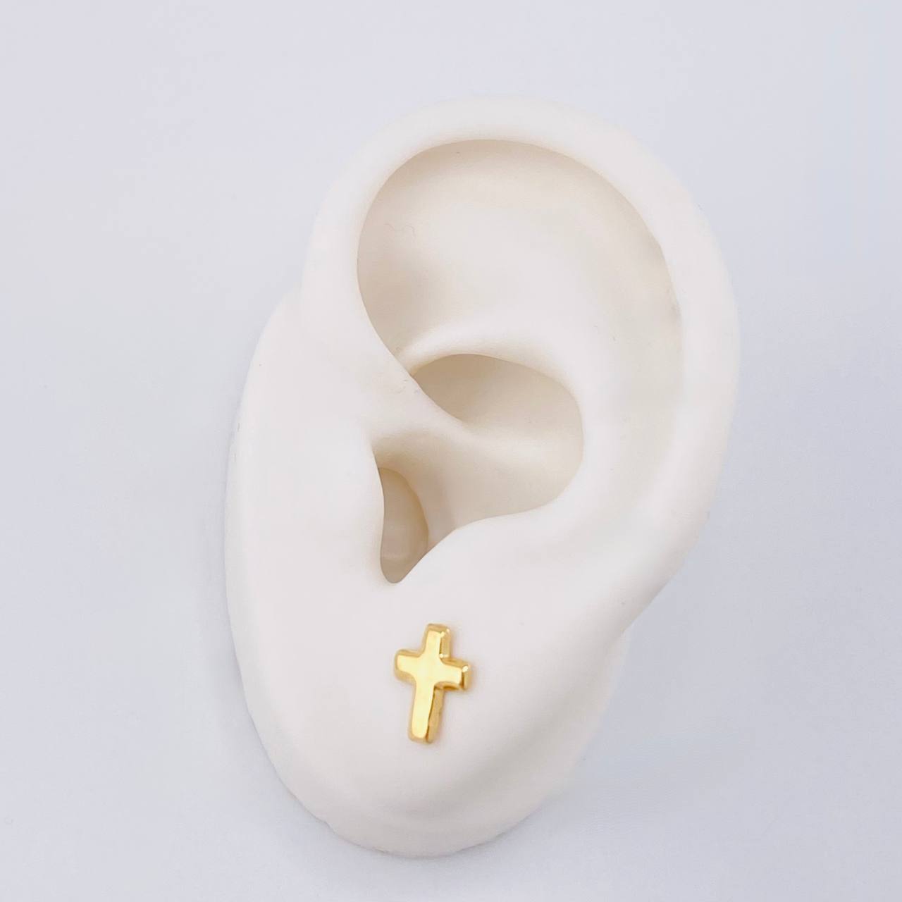 Plain Cross Stud Earrings 0.65 g / in / 9.2 mm Yellow Gold 18K