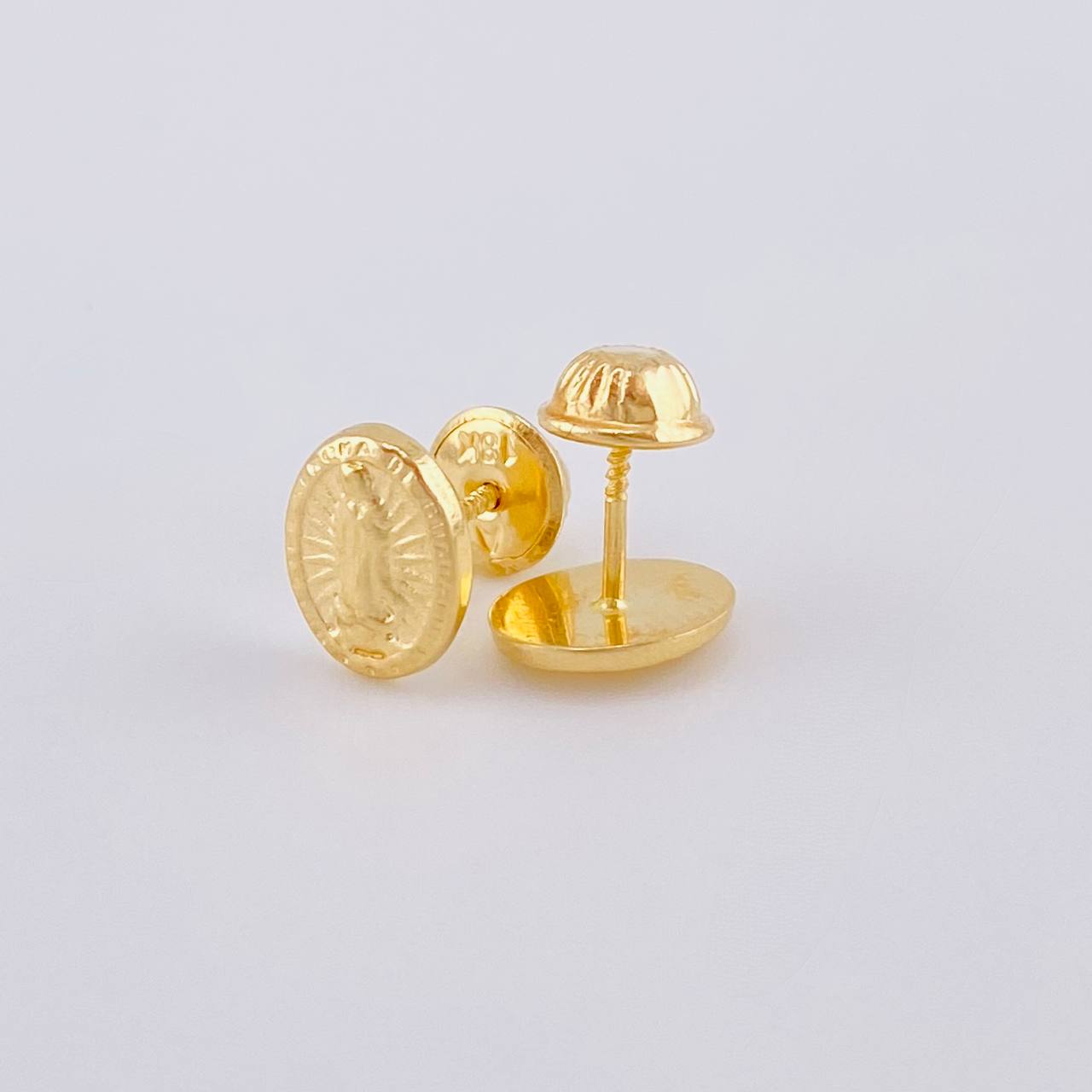 Stud Earrings Virgen de Guadalupe 0.5g / in / 6.75mm Yellow Gold 18K