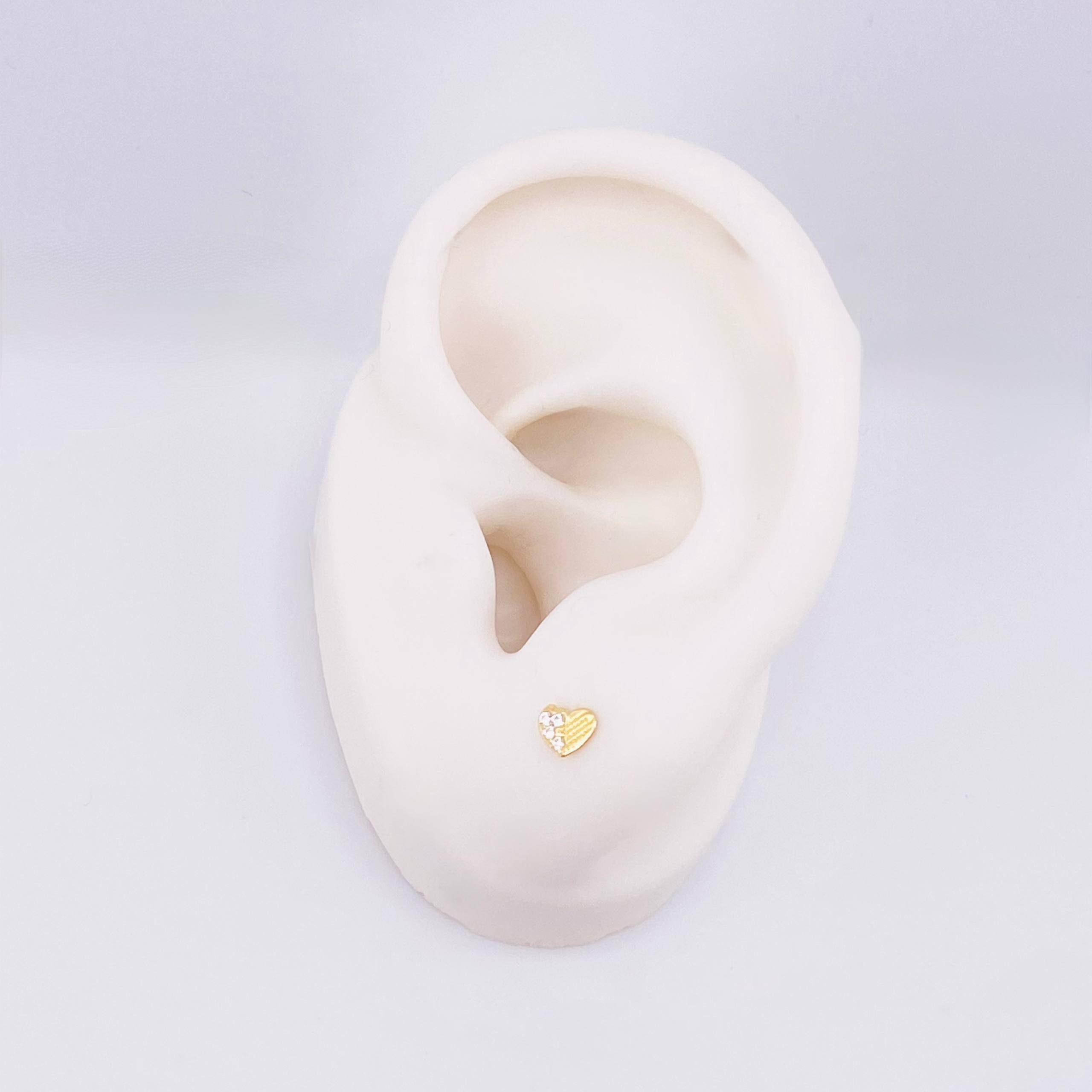 Half Sparkle Heart Stud Earrings 0.6gr / 4mm Yellow Gold 18K ©