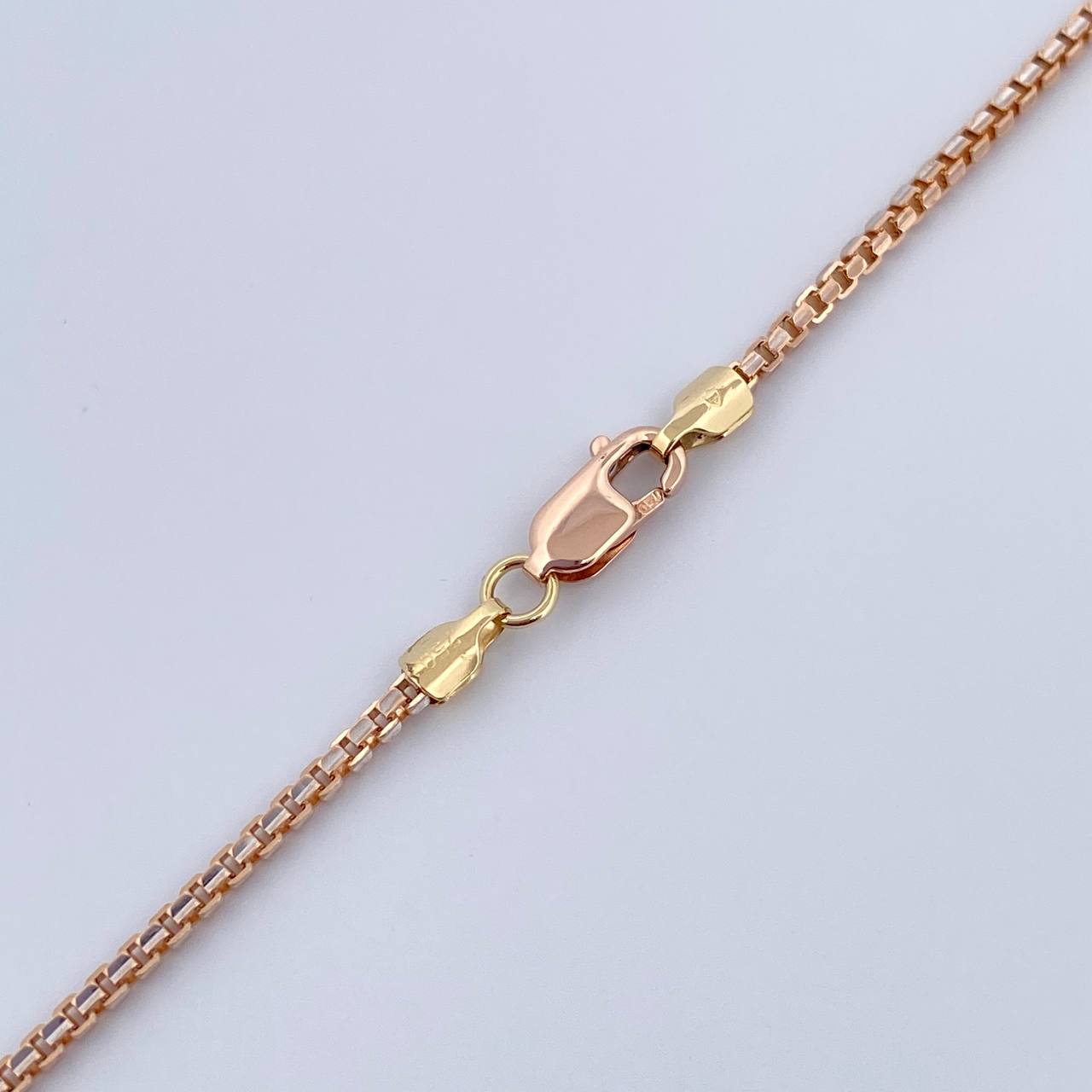Venetian Chain 6.1gr / 45.5cm / 1.4mm Three Golds +3 18K &