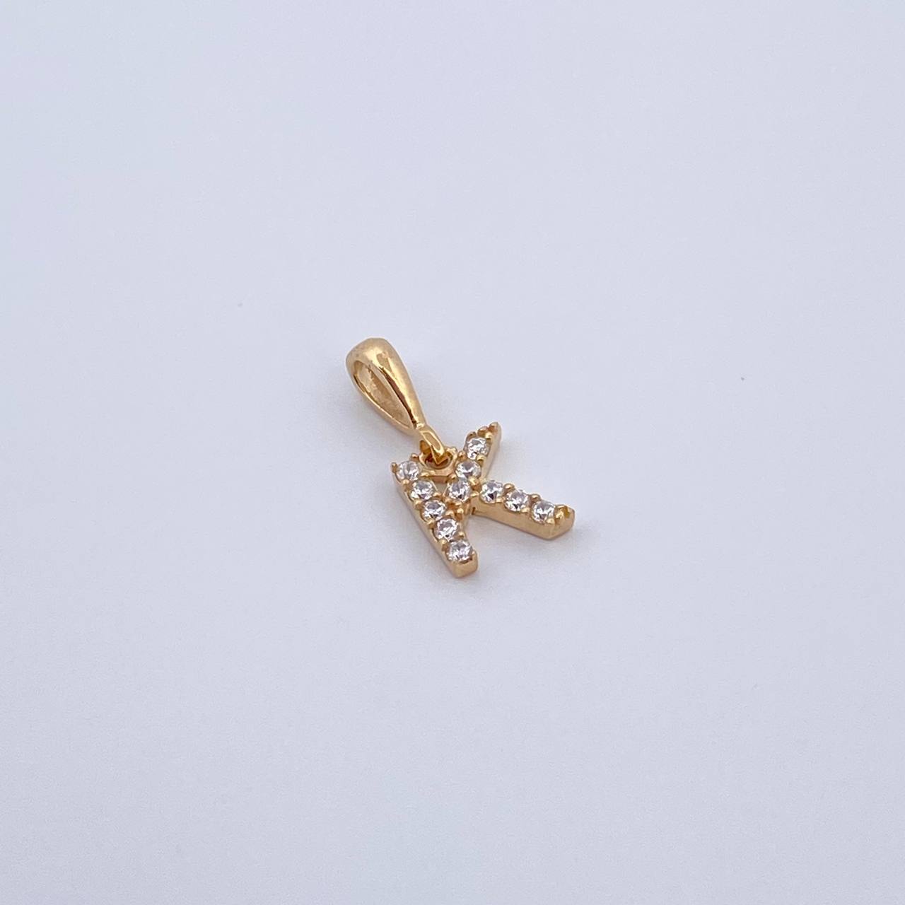Dije Letra K 0.65gr / 1.5cm / Circones Blancos Oro Amarillo 18K &