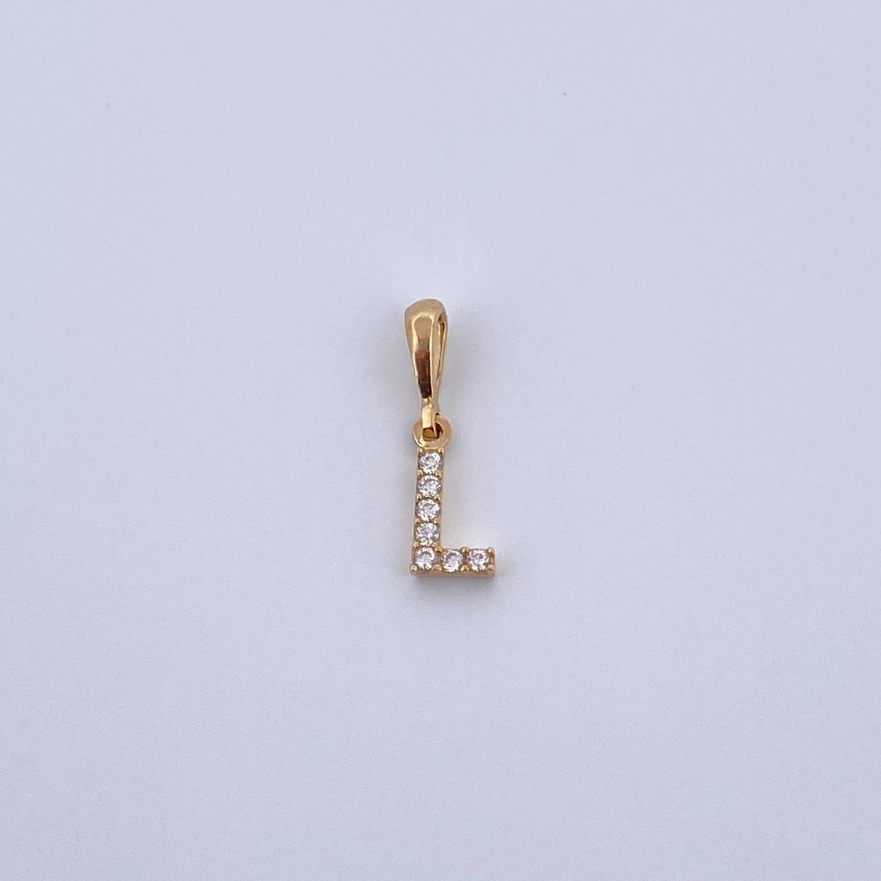 Dije Letra L 0.45gr / 1.5cm / Circones Blancos Oro Amarillo 18K &