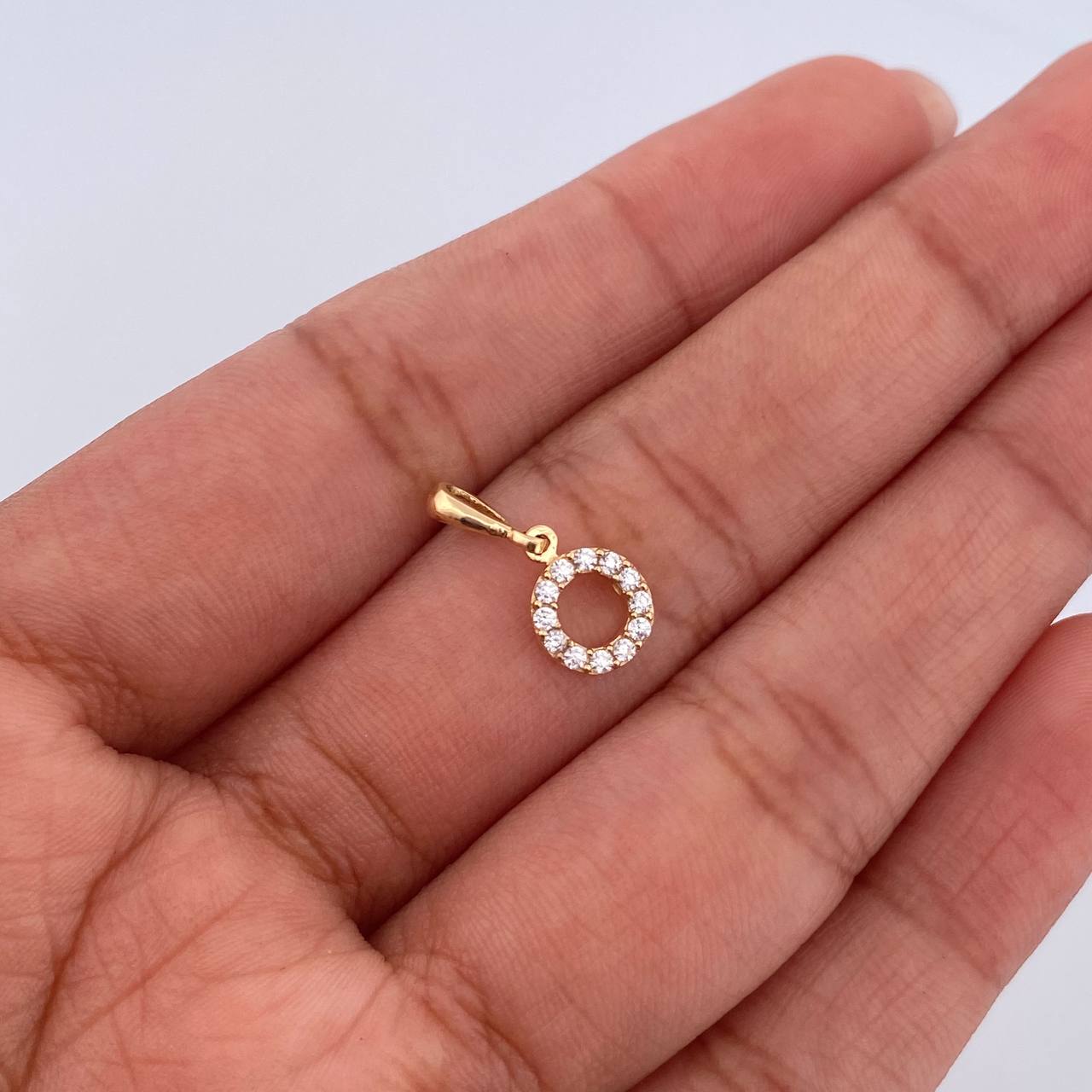 Pendant Letter O 0.65gr / 1.5cm / White Zircons Yellow Gold 18K &