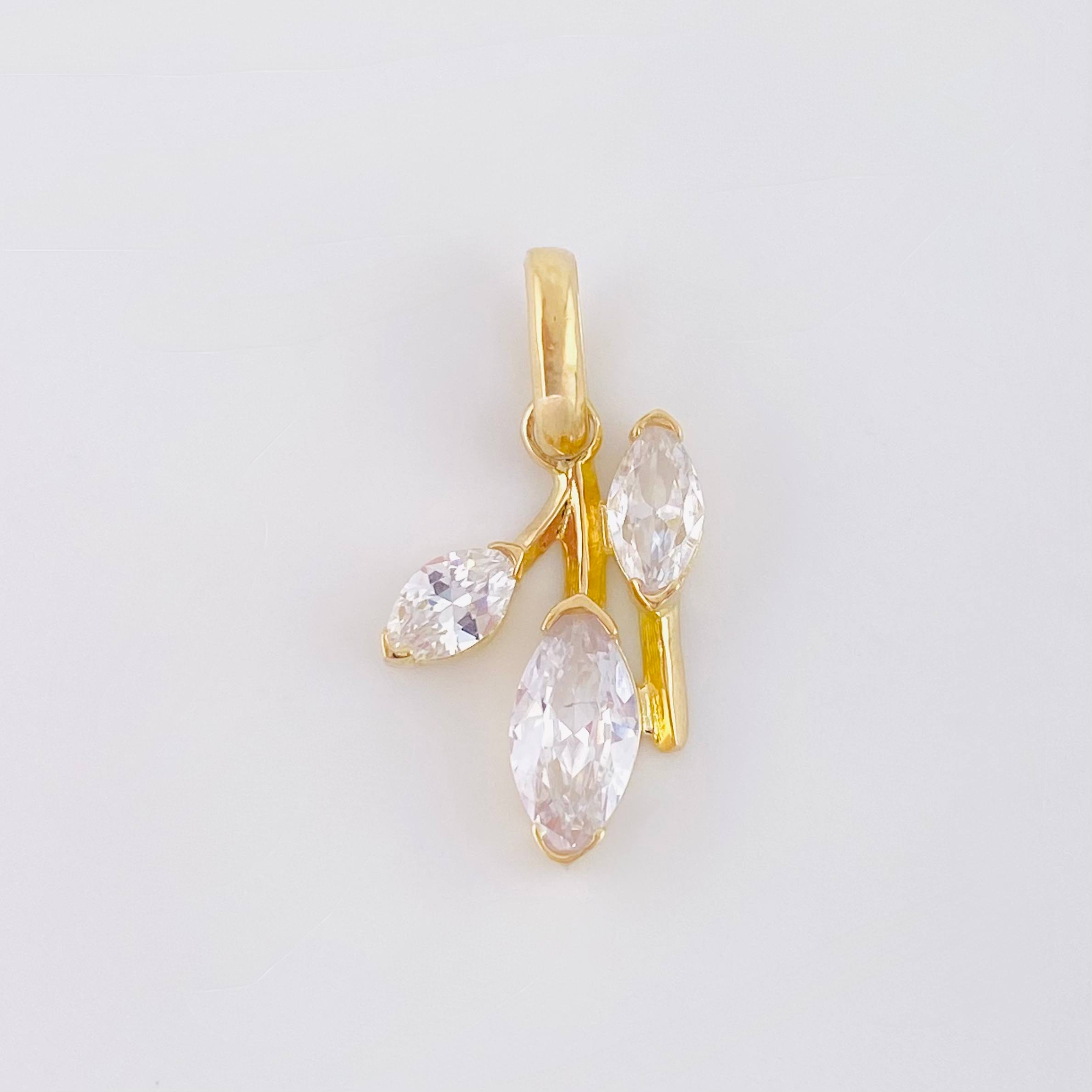 Dije Muerdago Tres Hojas 1.2gr / 3/4 in / Oro Amarillo 18K ©