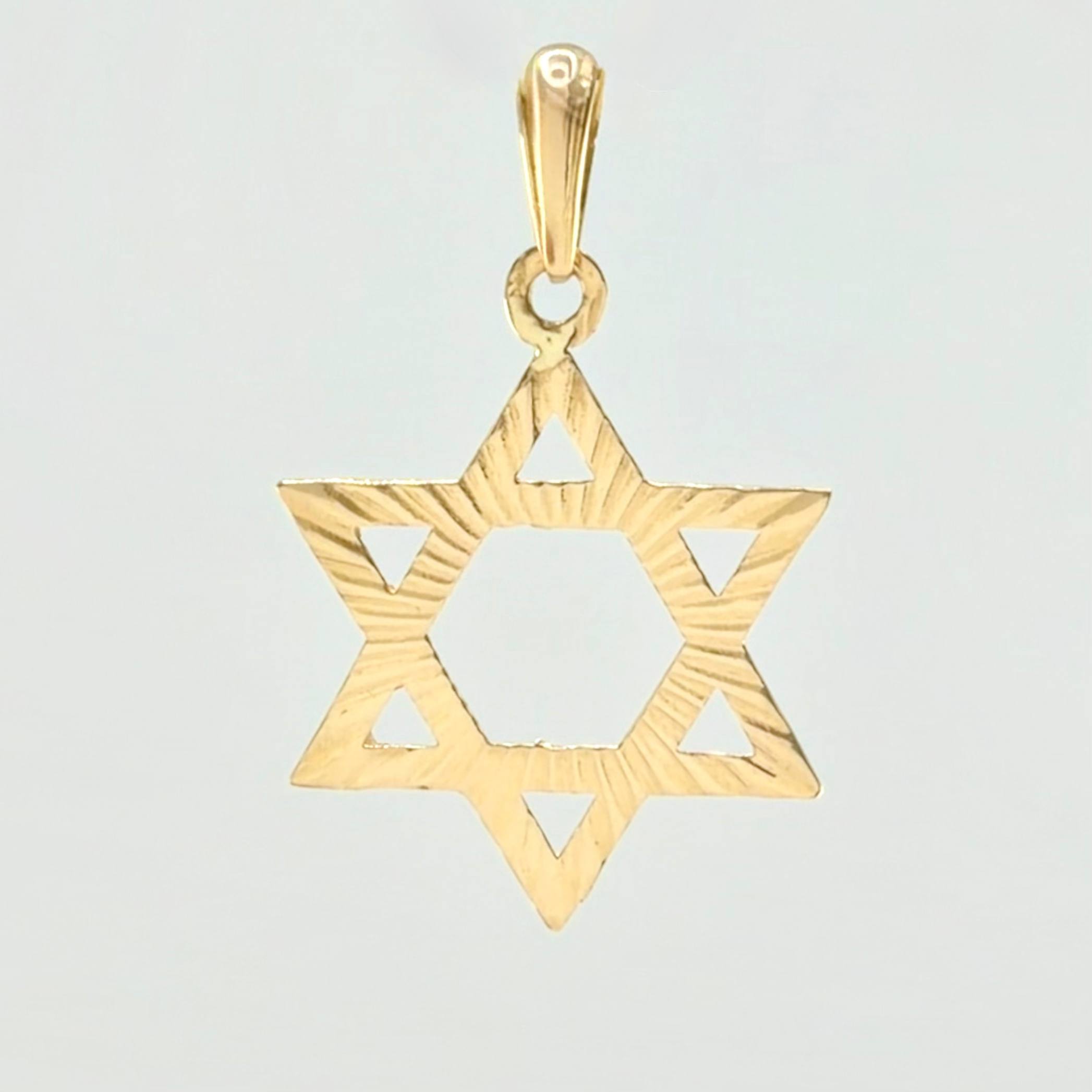 Dije Estrella De David 2.25gr / 1 1/2 in / Oro Amarillo 18K