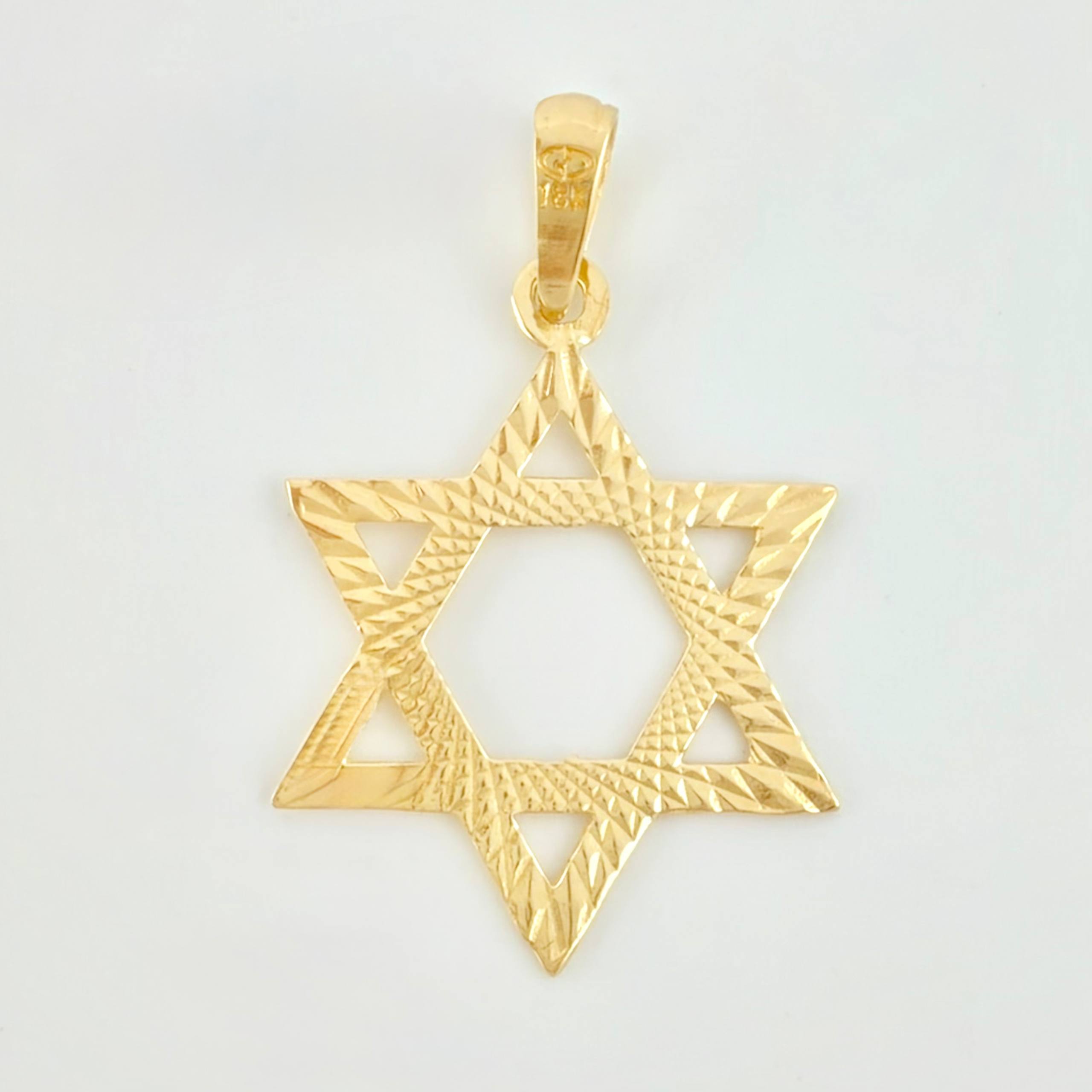 Dije Estrella De David 2.25gr / 1 1/2 in / Oro Amarillo 18K