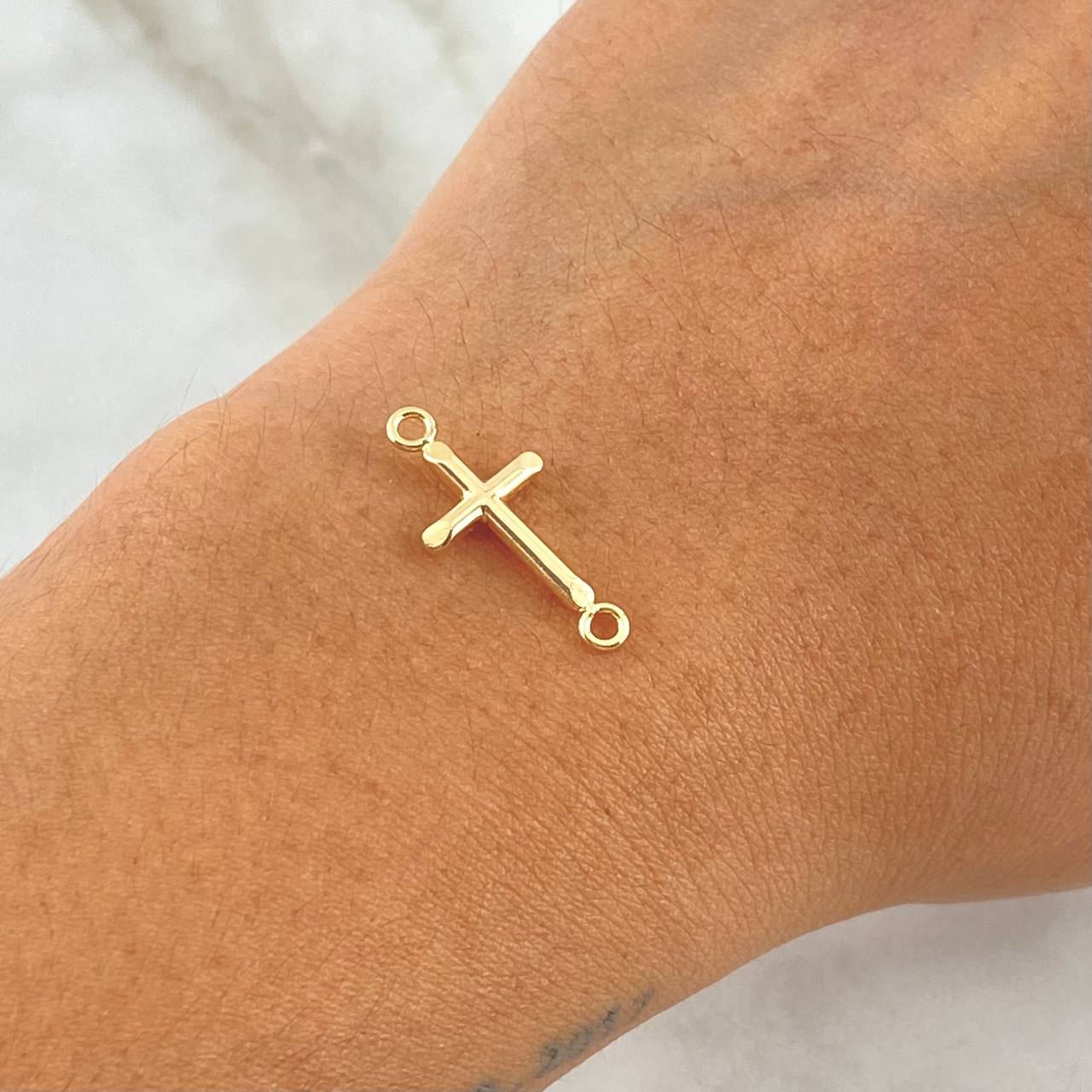 Charm Cross 0.4gr / 2.5cm / Polished 18K Yellow Gold