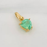 Dije Corazón Imperial Esmeralda 94pts 0.75g / 1/2 in Oro Amarillo 18K