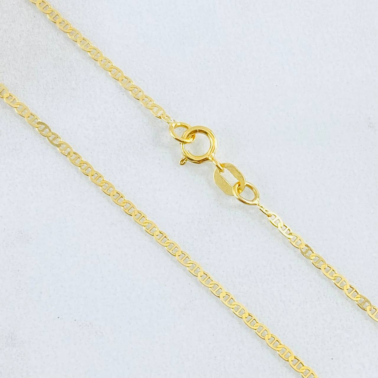 Cadena Escalera 1.4gr / 17 3/4 in / 1.3mm Oro Amarillo +3 18K