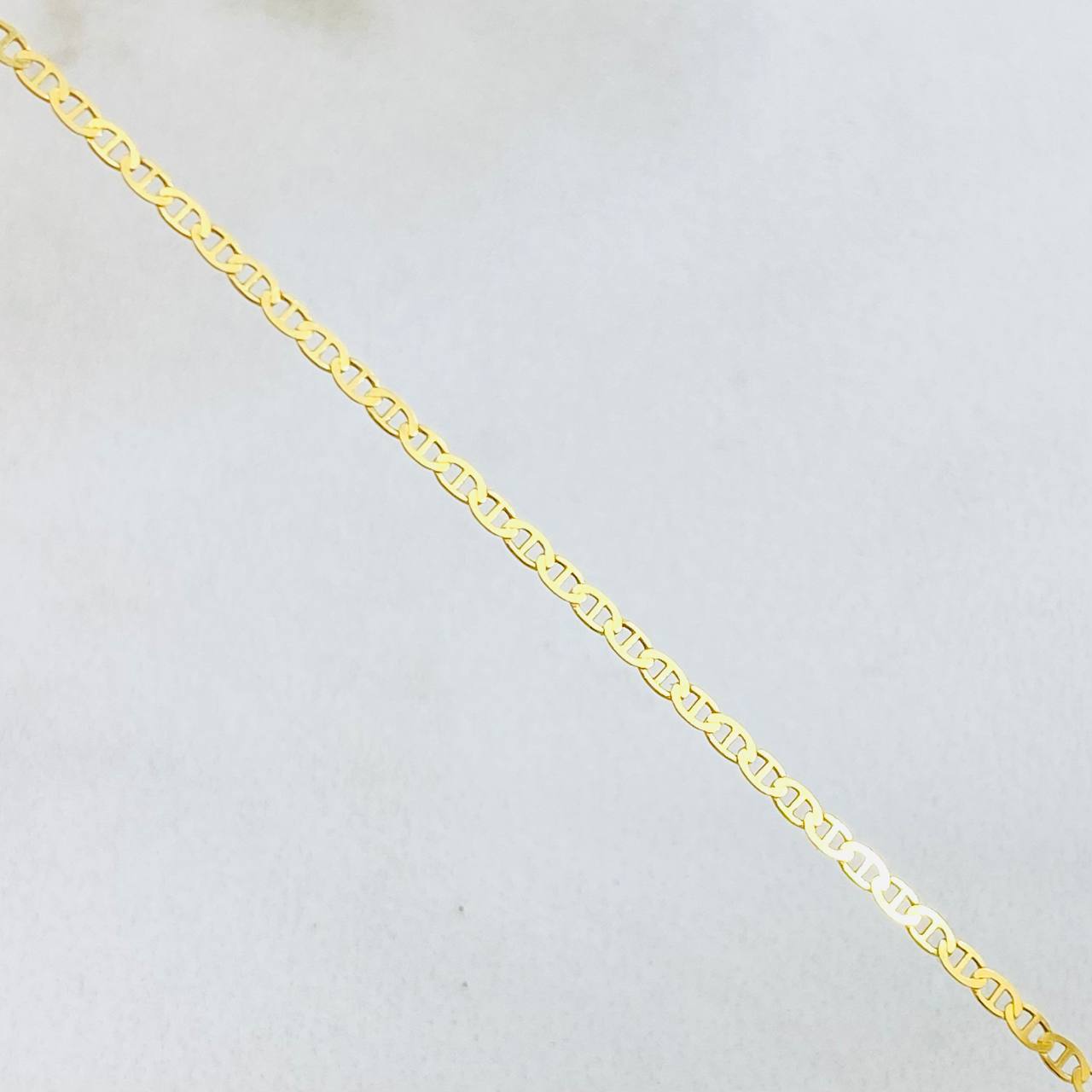 Cadena Escalera 1.4gr / 17 3/4 in / 1.3mm Oro Amarillo +3 18K