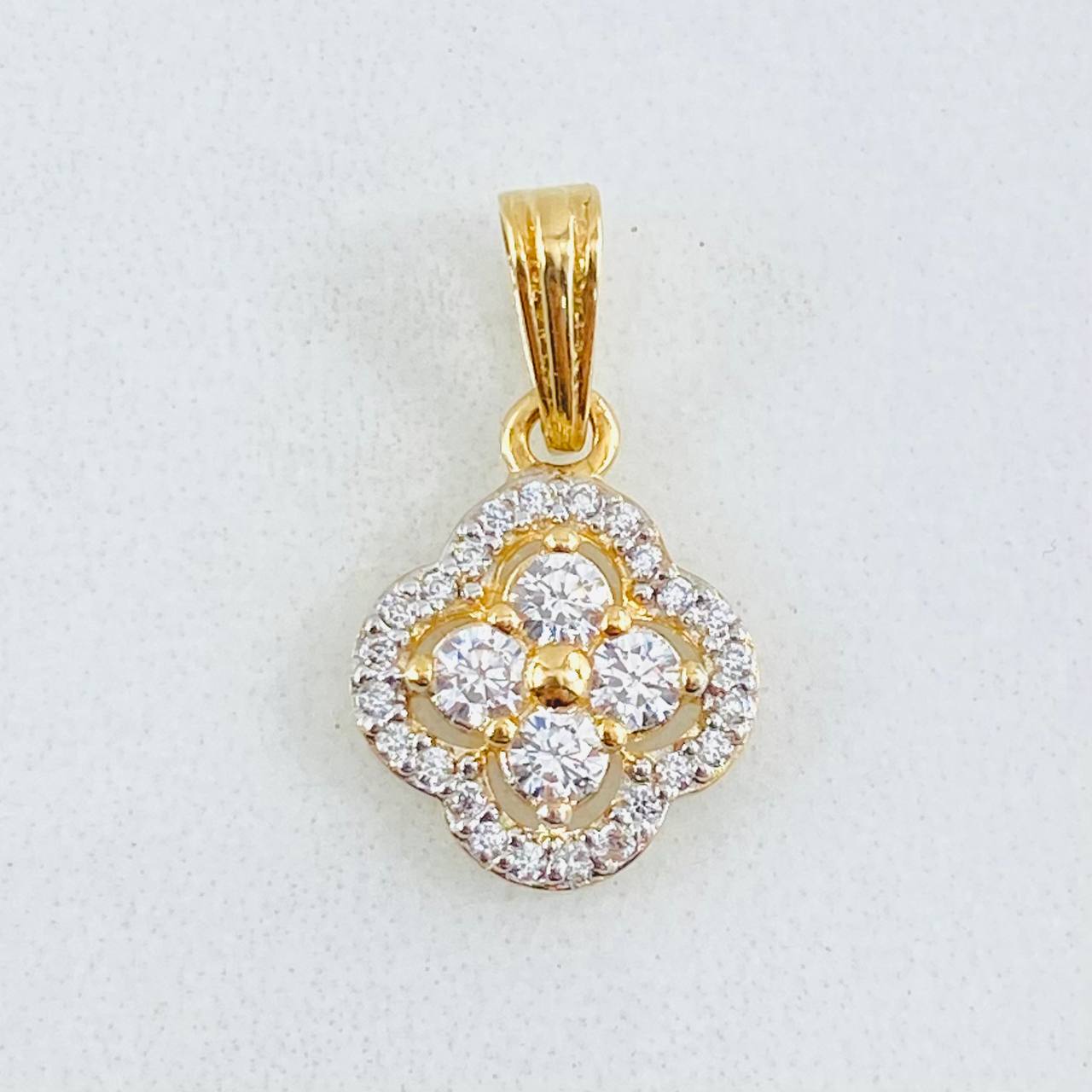 Dije Trebol Túpido 1.45gr / 3/4 in / Oro Amarillo 18K