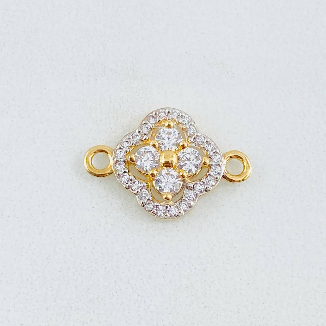 Herraje Trebol Túpido 1.2gr / 3/4 in / Oro Amarillo 18K