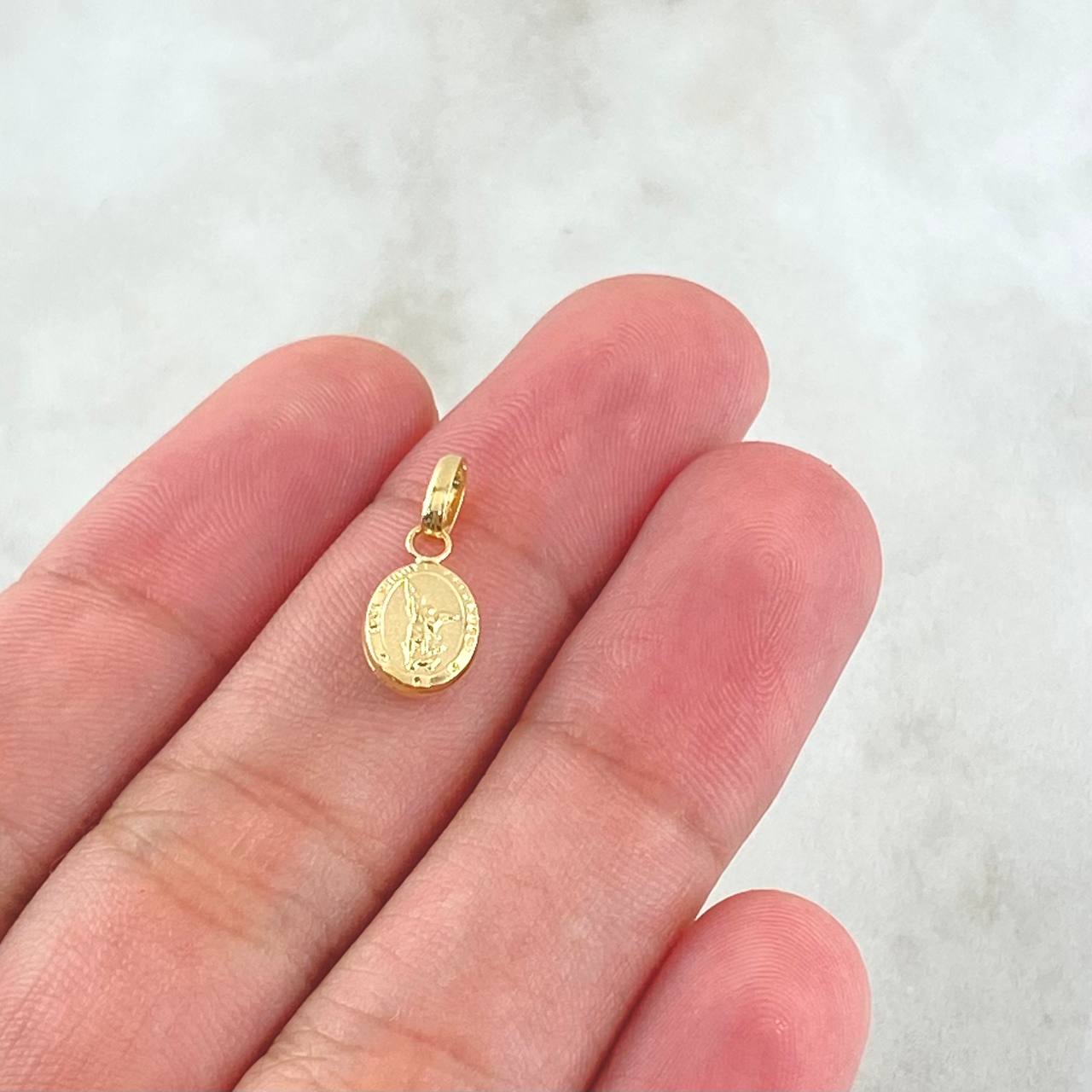 Pendant San Miguel Arcangel 0.35gr / 1.5cm / Smooth Yellow Gold 18K Charger *