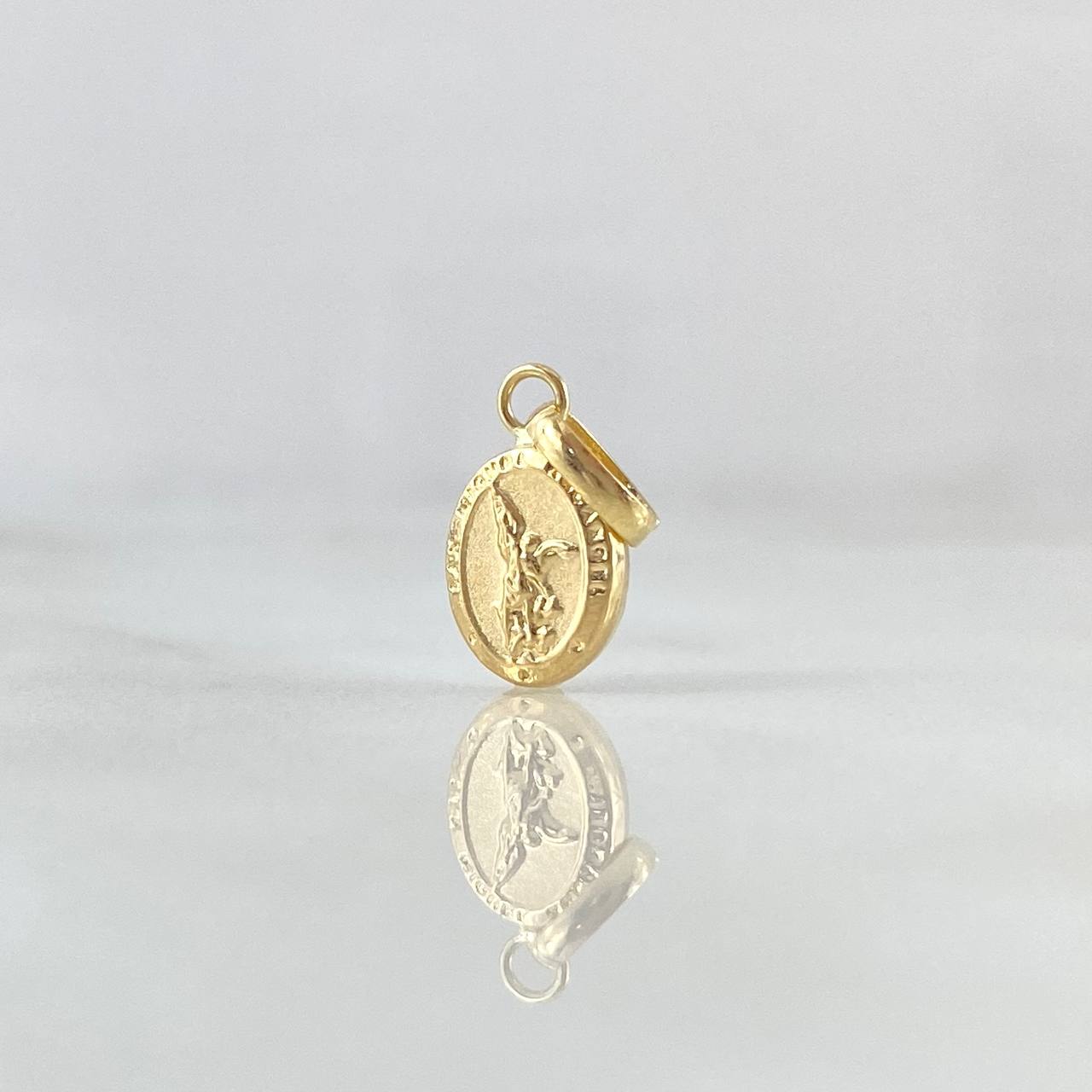Pendant San Miguel Arcangel 0.35gr / 1.5cm / Smooth Yellow Gold 18K Charger *
