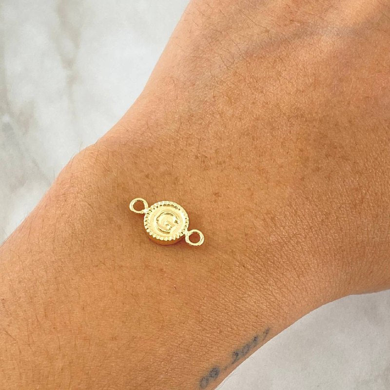 Herraje Letra G 0.4gr / 1.5cm / Circulo Bordeado Oro Amarillo 18K *
