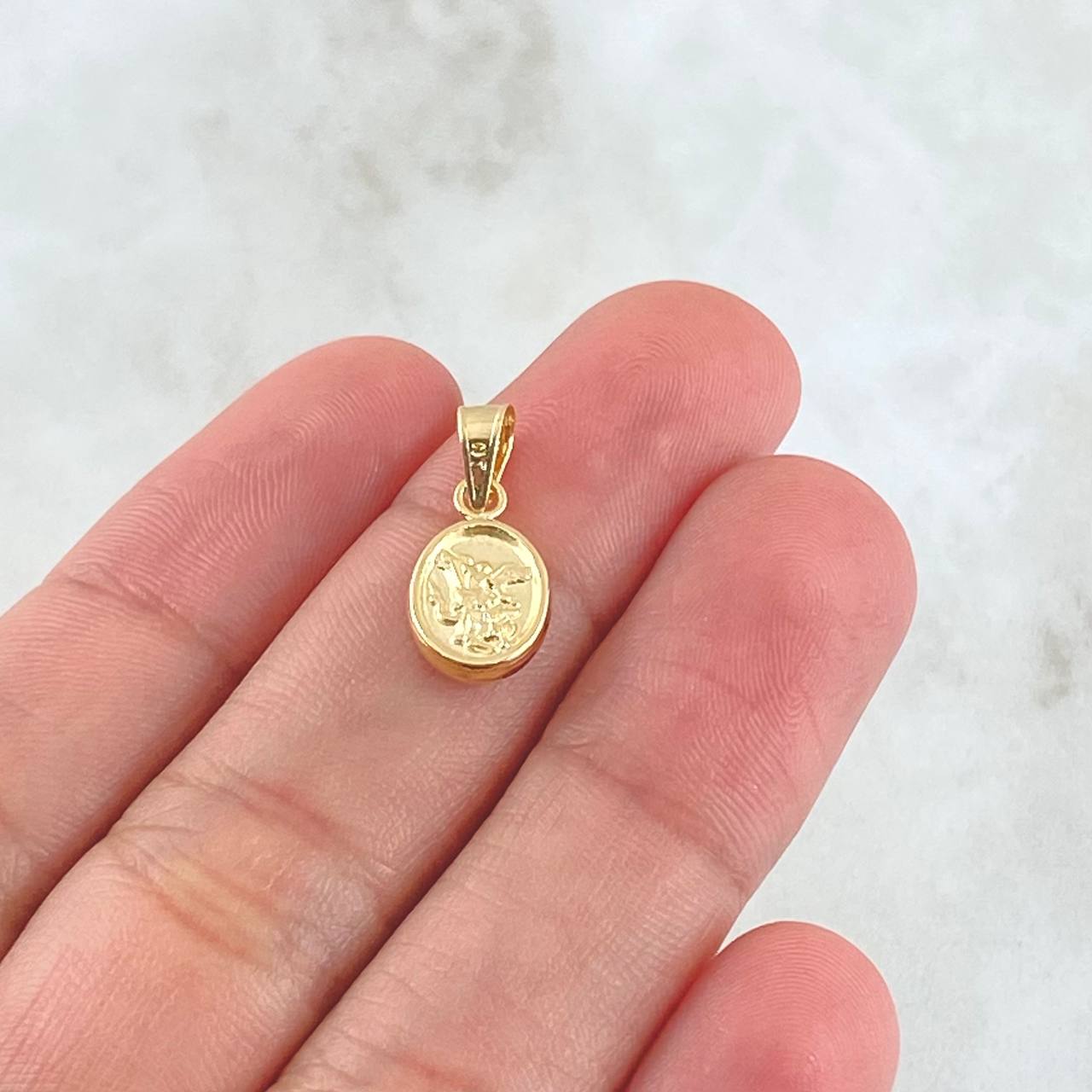 San Miguel Archangel Pendant 0.45gr / 1.8cm (0.7in) / 18K Gold *