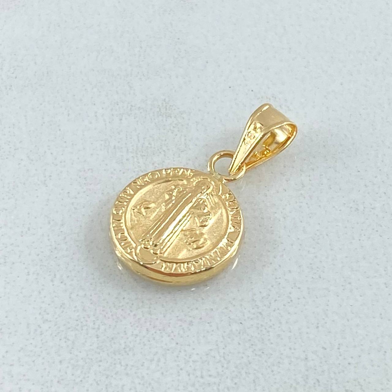 San Benito Pendant 0.45gr / 3/4 in / 18K Yellow Gold