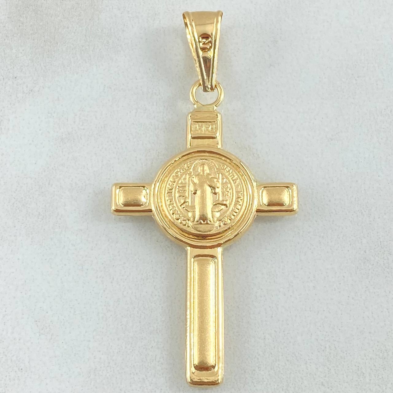 Dije Cruz San Benito 2.55gr / 4.7cm / Oro 18K