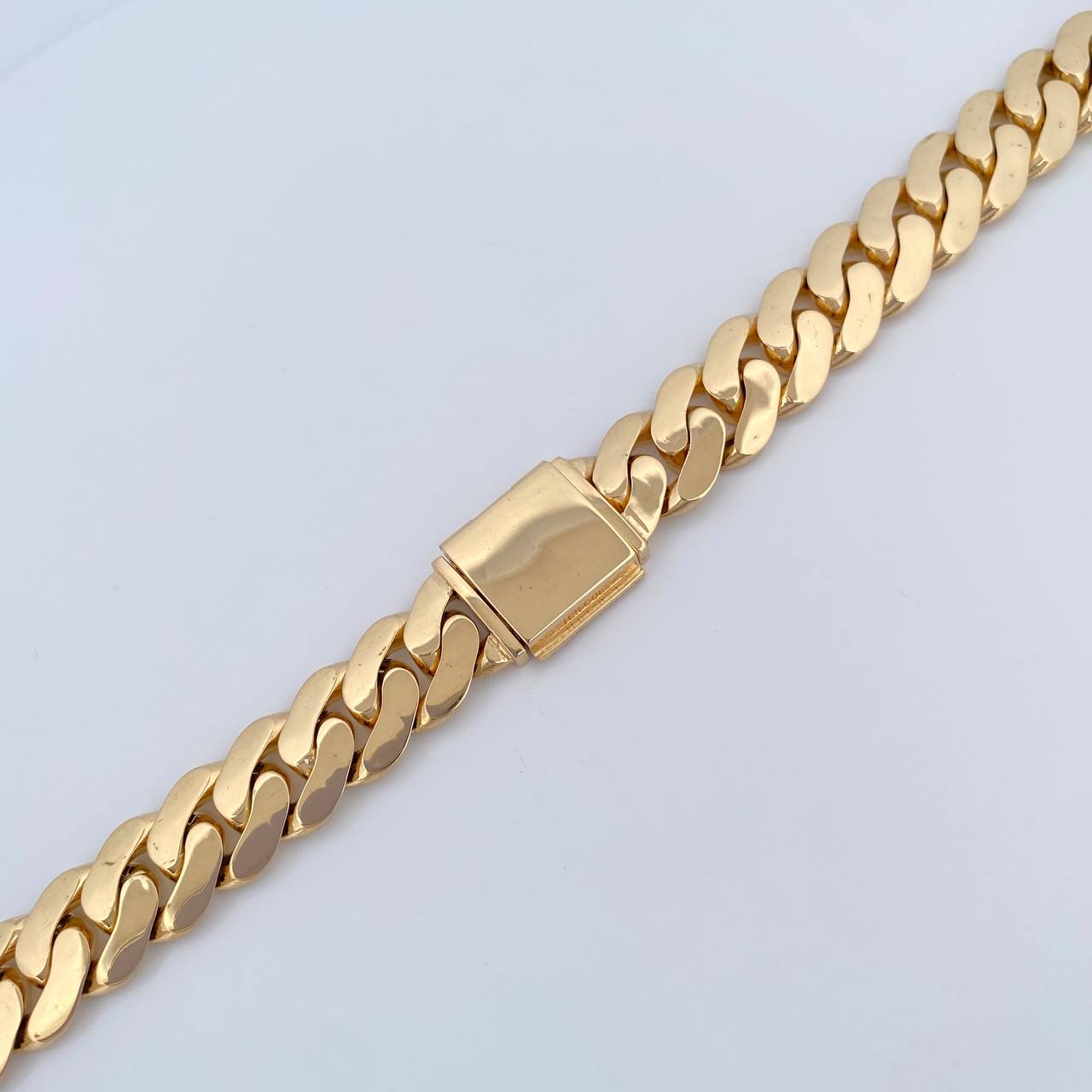 Cuban Links 72.15gr / 24.2in / 18K Gold $