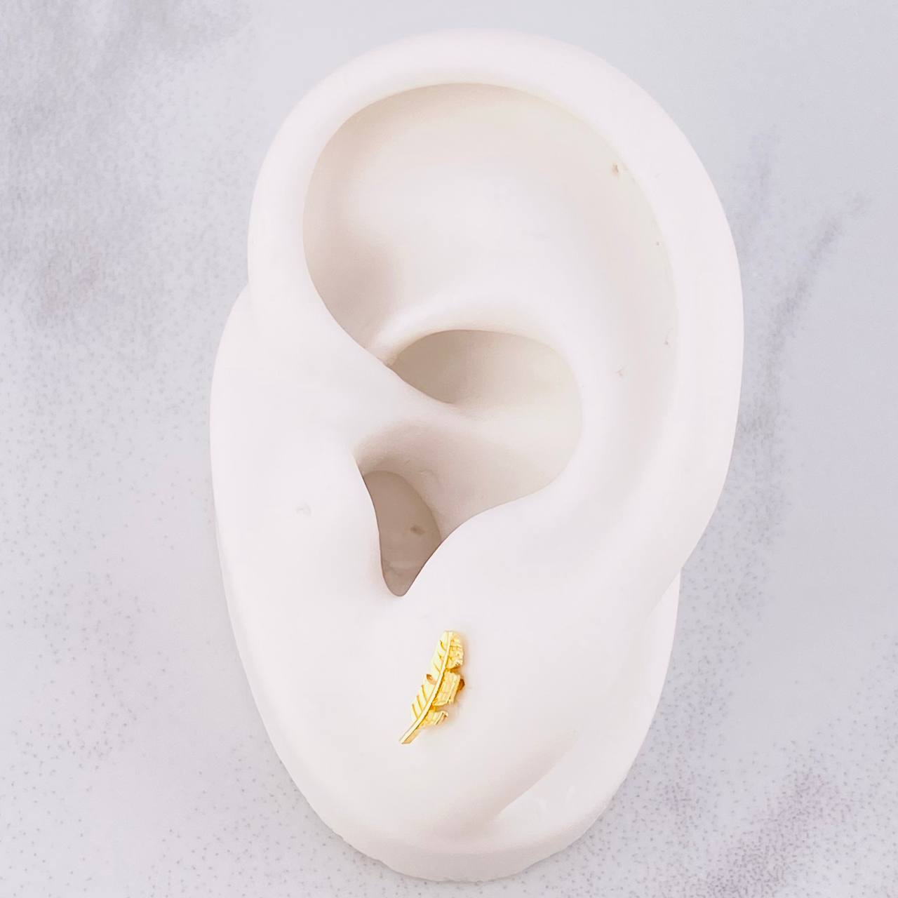 Topos Pluma 0.7g / in / 8.8mm Oro Amarillo 18K