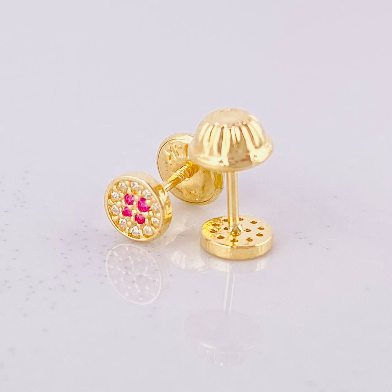 Topos Centro Destello 0.7g / in / 4.8mm Oro Amarillo 18K