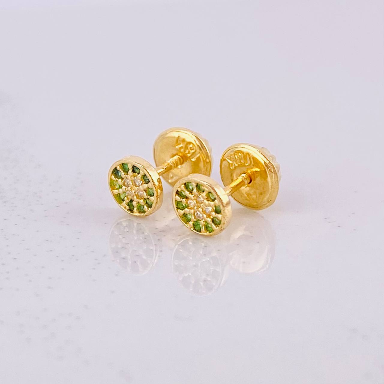 Stud Earrings Dense Circle 0.65g / in / 4.9mm Yellow Gold 18K