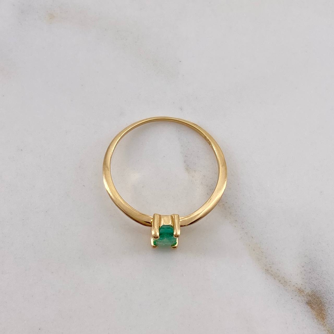 Solitaire Ring Rectangle 1gr / T5 1/4 / Emerald 30pts 18K Yellow Gold (Jewel) &