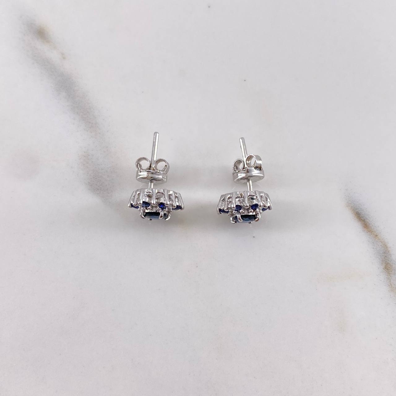 Topos Flor Driada 2.45gr / Zafiros 84pts Diamantes 14pts Oro Blanco 18K (Joya) &