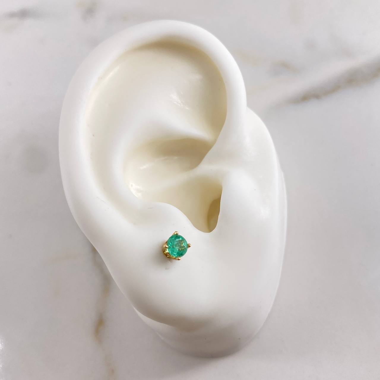 Stud Earrings 0.85gr / Emeralds 50pts 18K Yellow Gold (Jewel) &