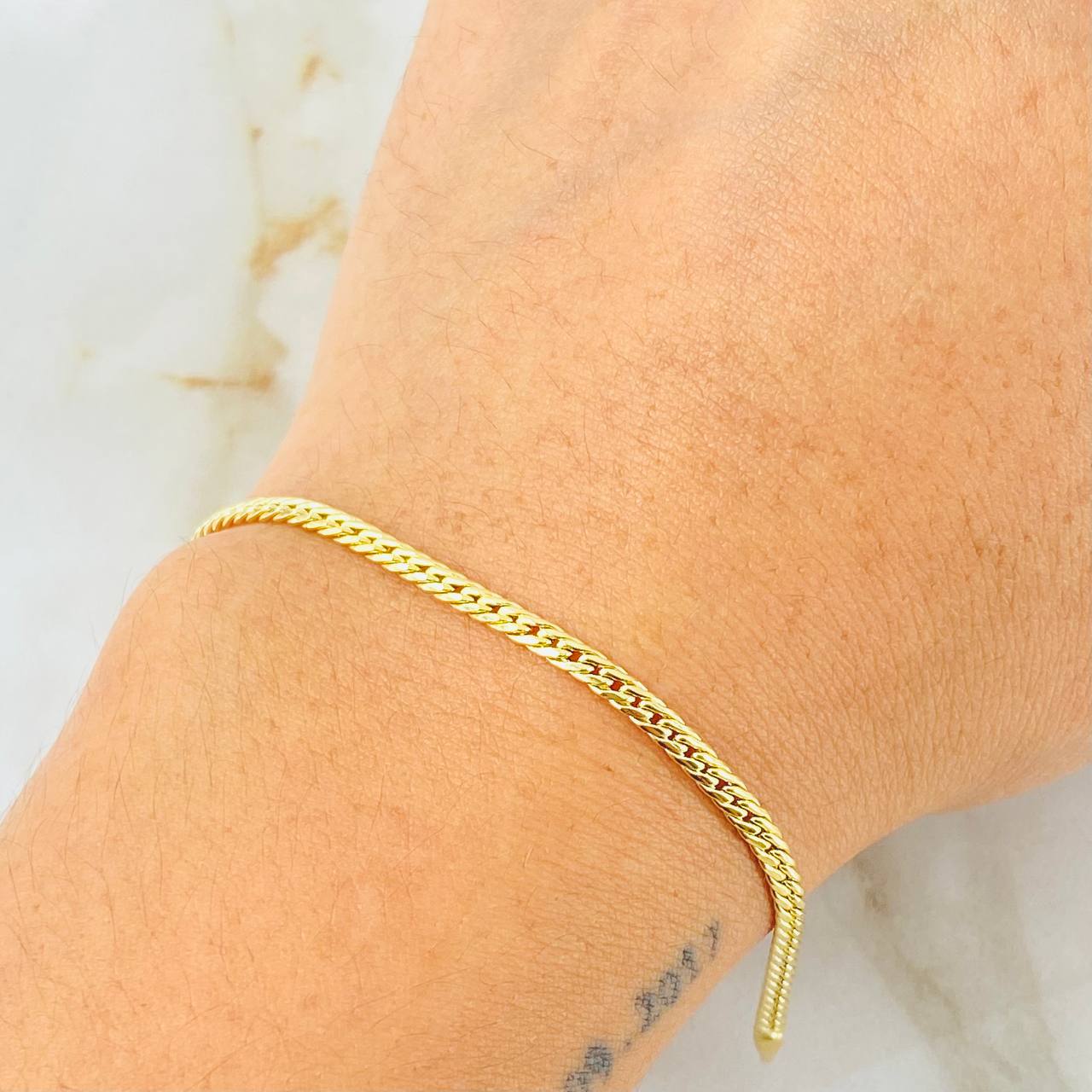 Flat Snake Bracelet 1.75gr / 7 in / 2.5mm Yellow Gold +3 18K *