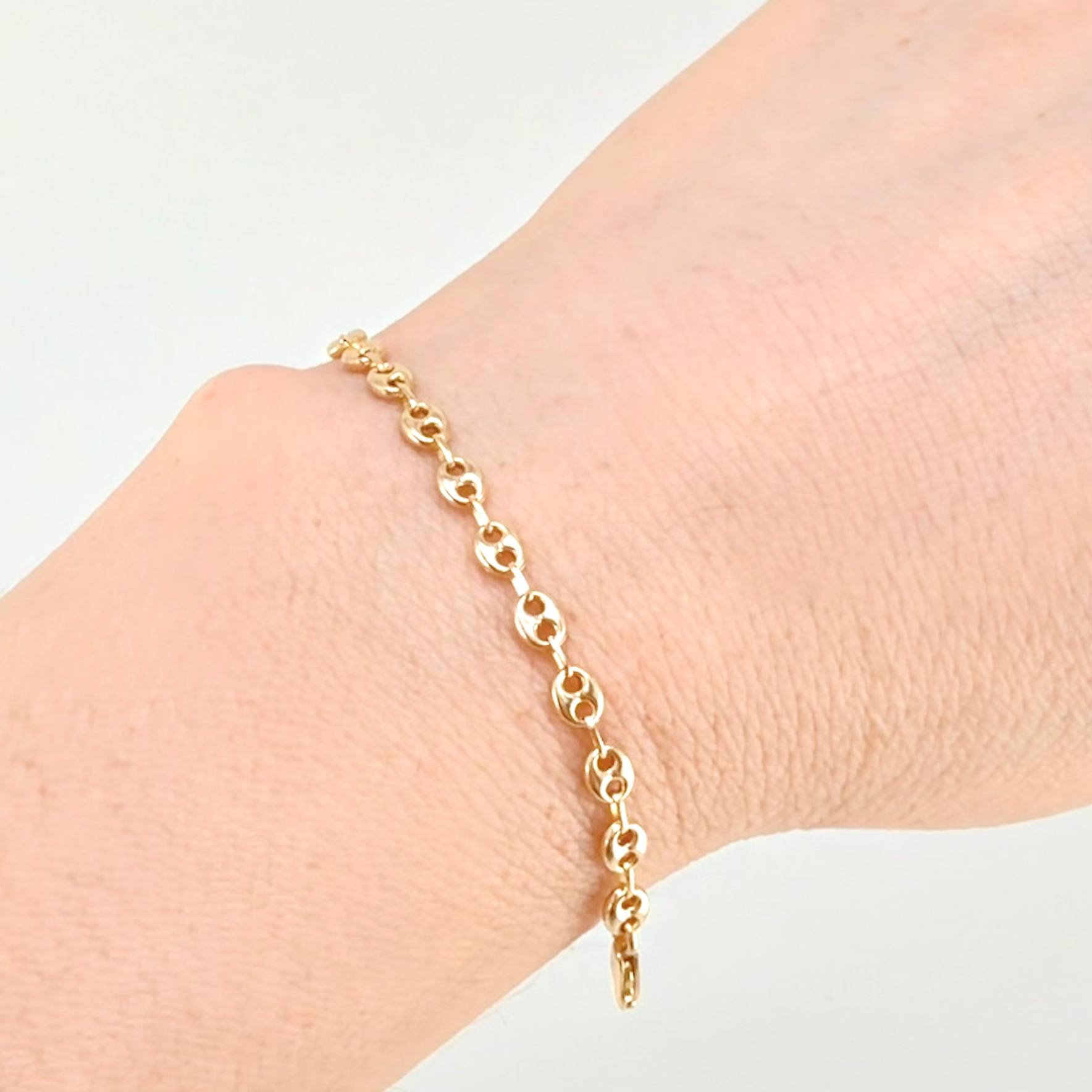Pulso GC 2.15gr / 7 in / 3.7mm Oro Amarillo 18K ©