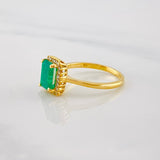 Anillo Solitario Cuadrado Esmeralda 1.67qts Diamantes 15pts 3.1g / T6 Oro Amarillo 18K