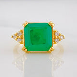 Anillo Cuadrado Imperial Esmeralda 3.7qts Diamantes 12pts 6.15g / T6 1/4 Oro Amarillo 18K