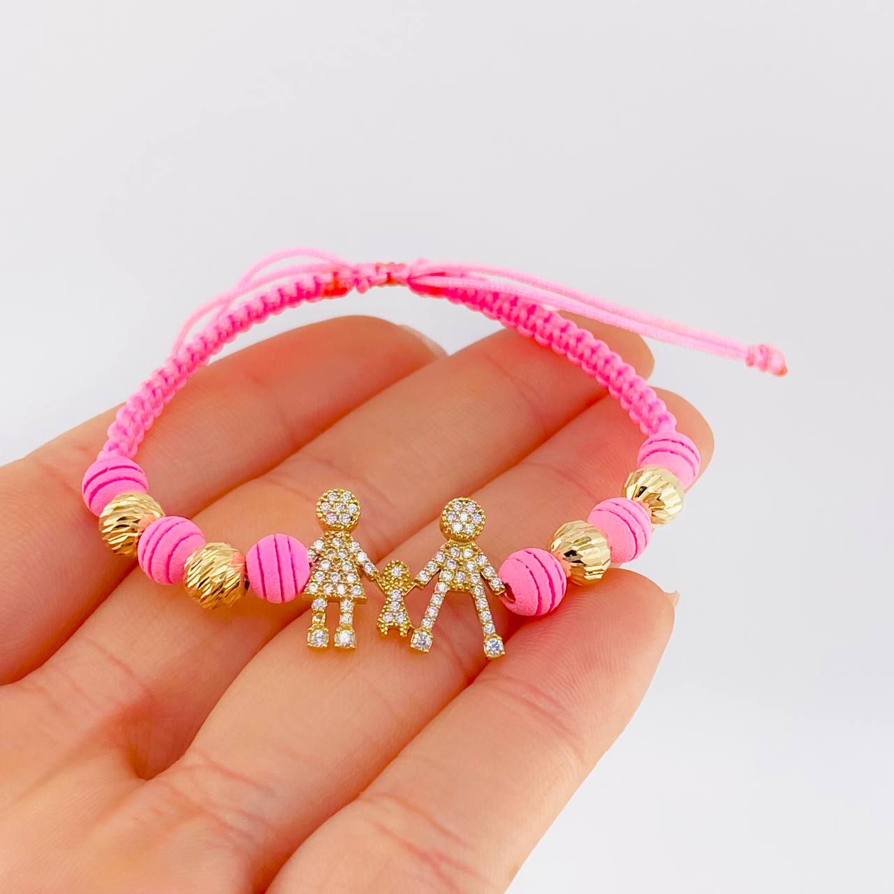 Pulsera Tejida Rosada Herraje Famlilia- Bolas 6Mm / 4 Und Oro Amarillo 18K (A.C)