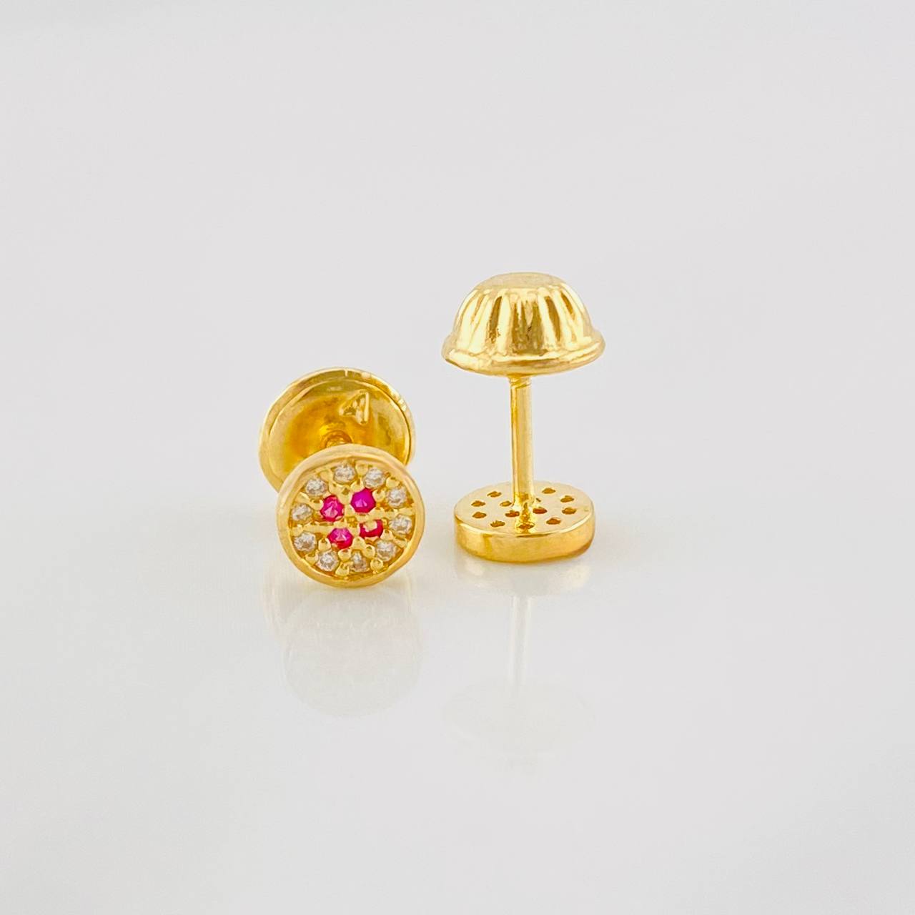 Topos Circulo Tupido 0.7g / in / 4.8mm Oro Amarillo 18K