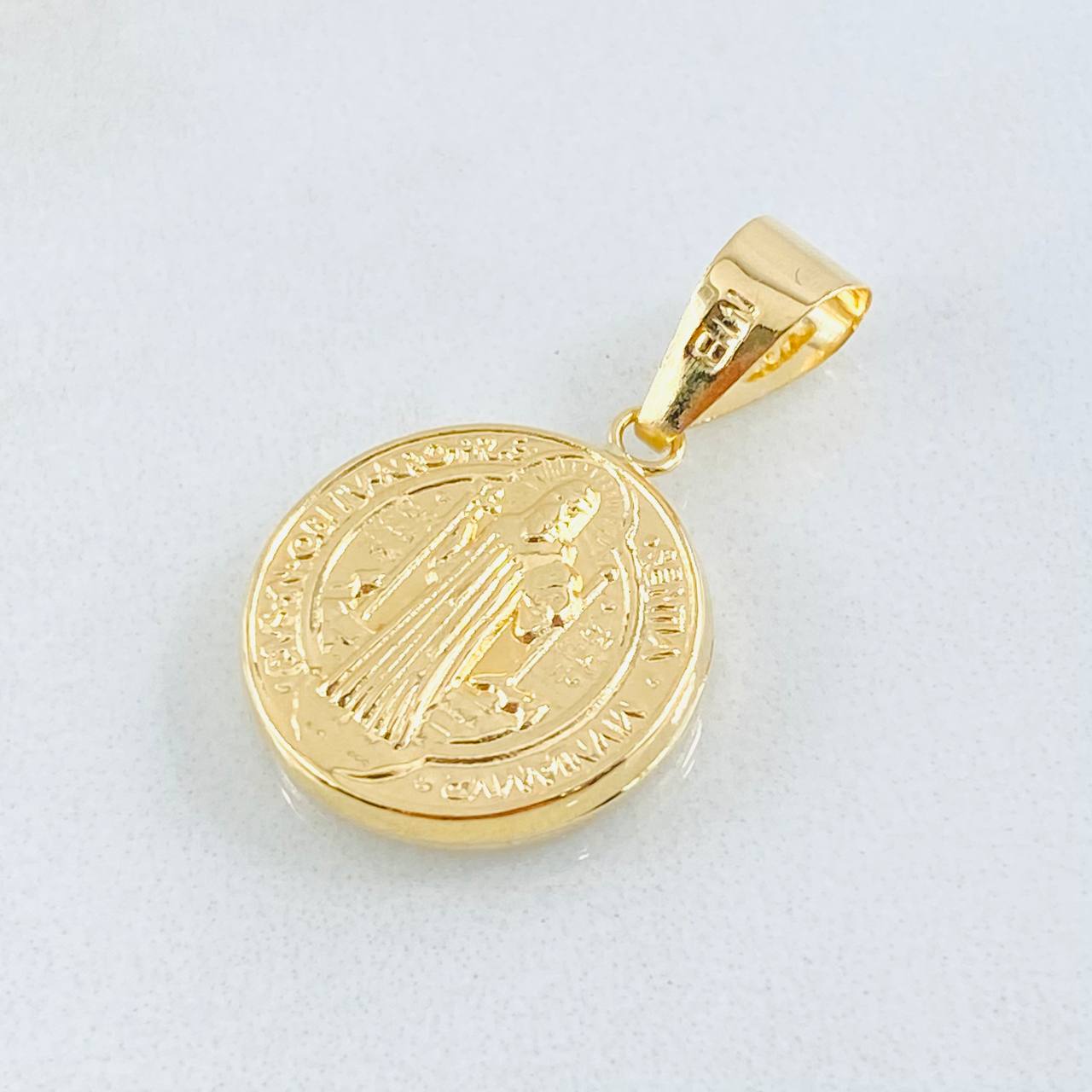 San Benito Pendant 1.25gr / 1 in / 18K Yellow Gold